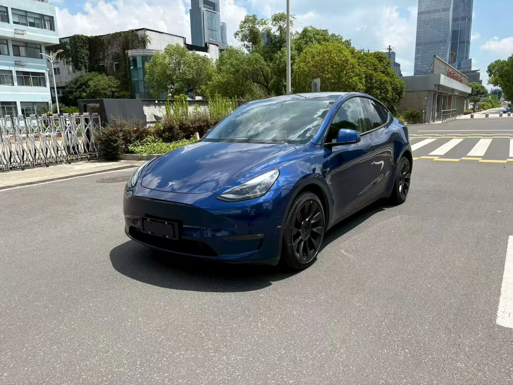 Tesla Model Y  из Китая