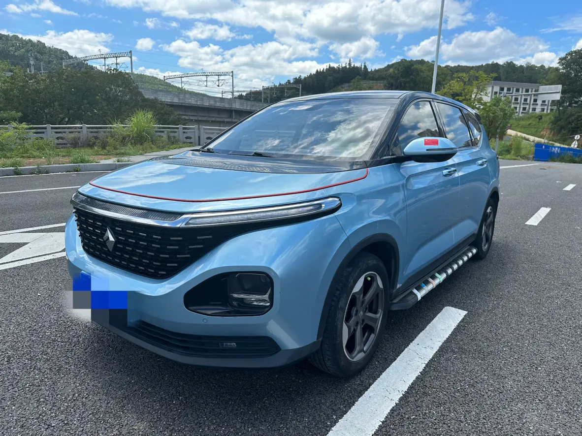 Baojun RM-5
