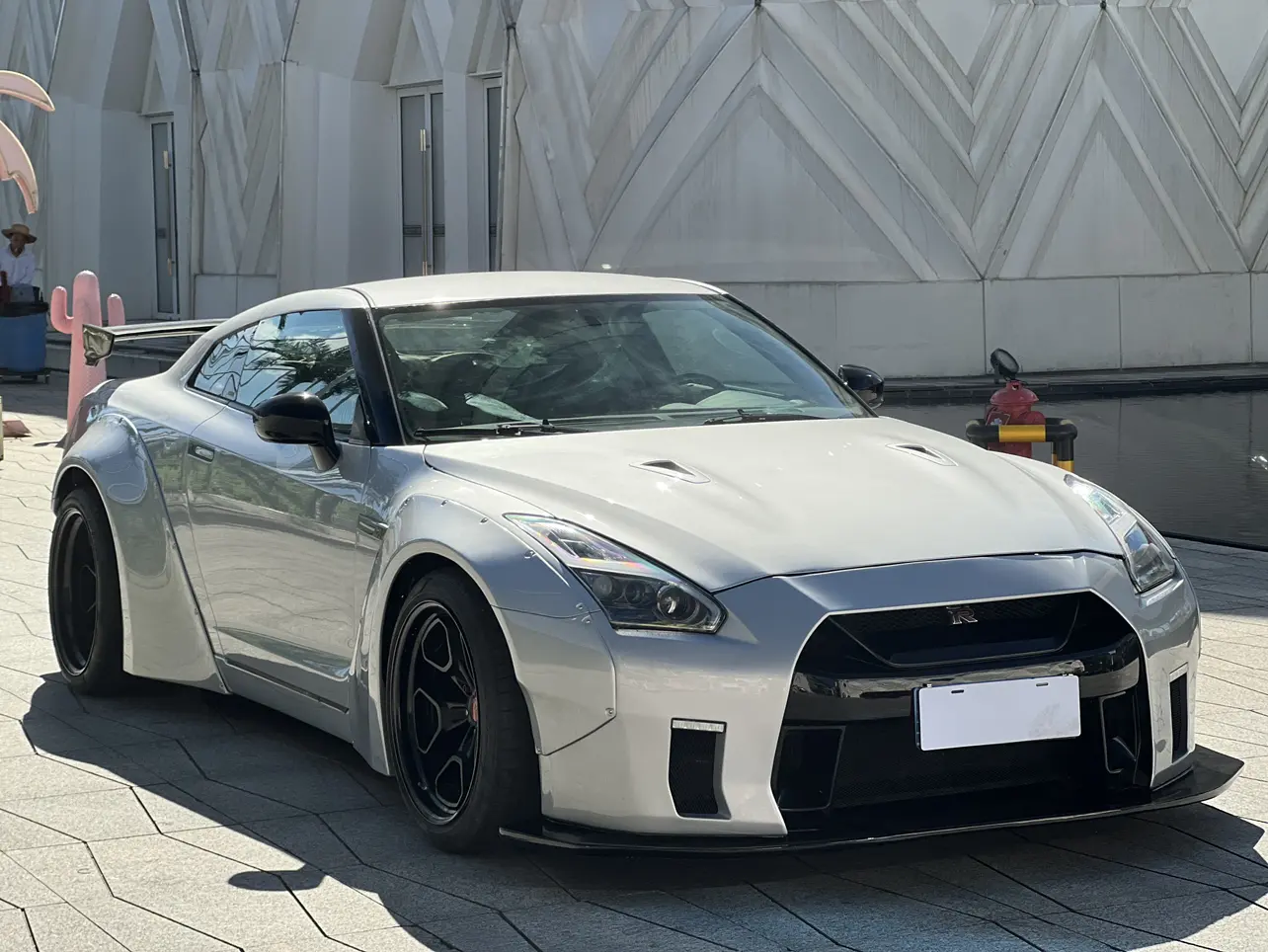 Nissan GT-R