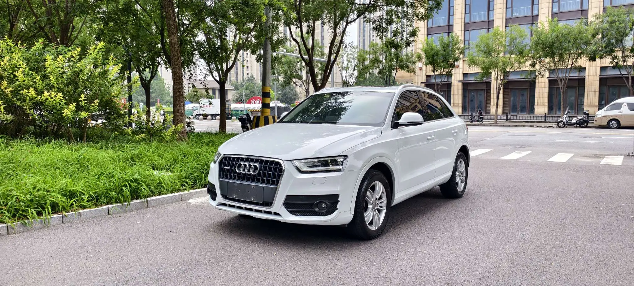 Audi Q3  из Китая