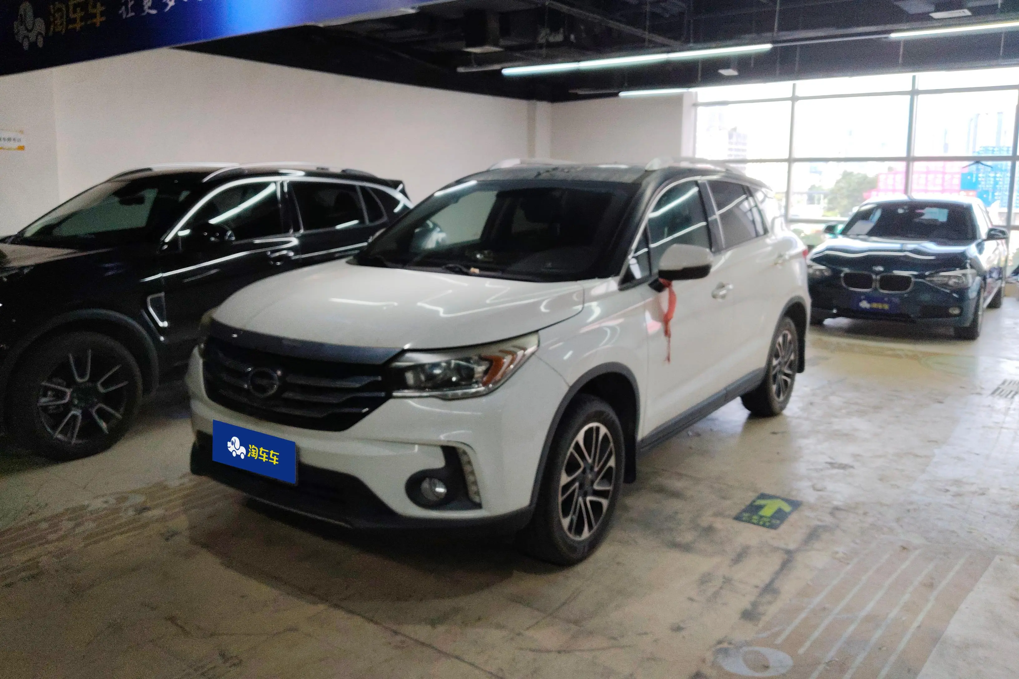 GAC Trumpchi GS4  из Китая