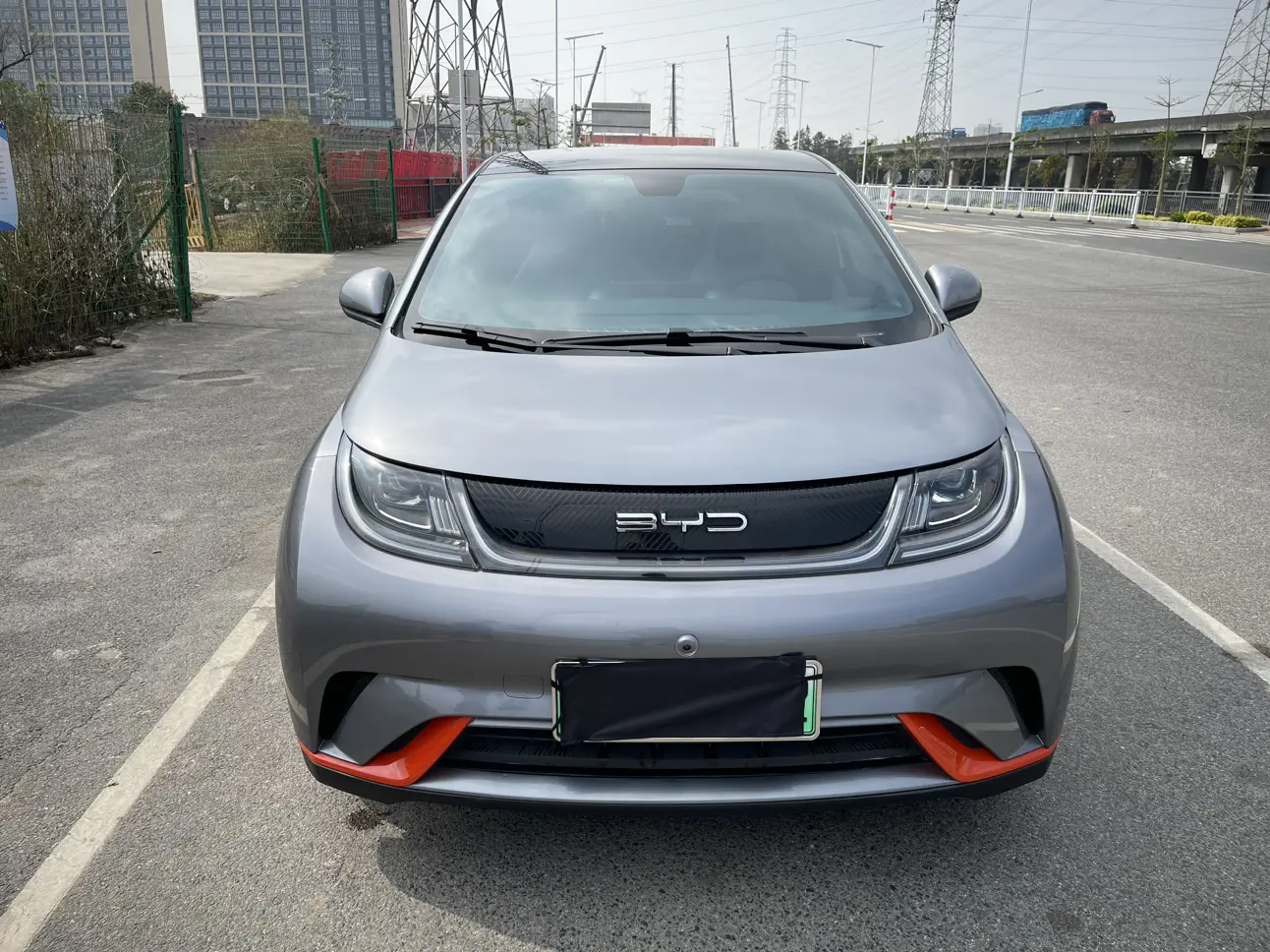 BYD Dolphin  из Китая