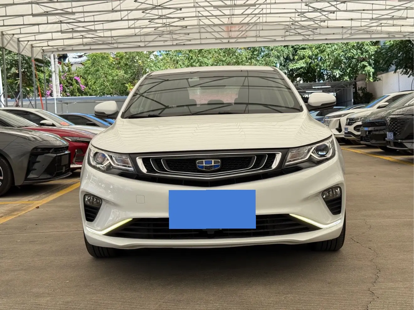 Geely Emgrand GL  из Китая