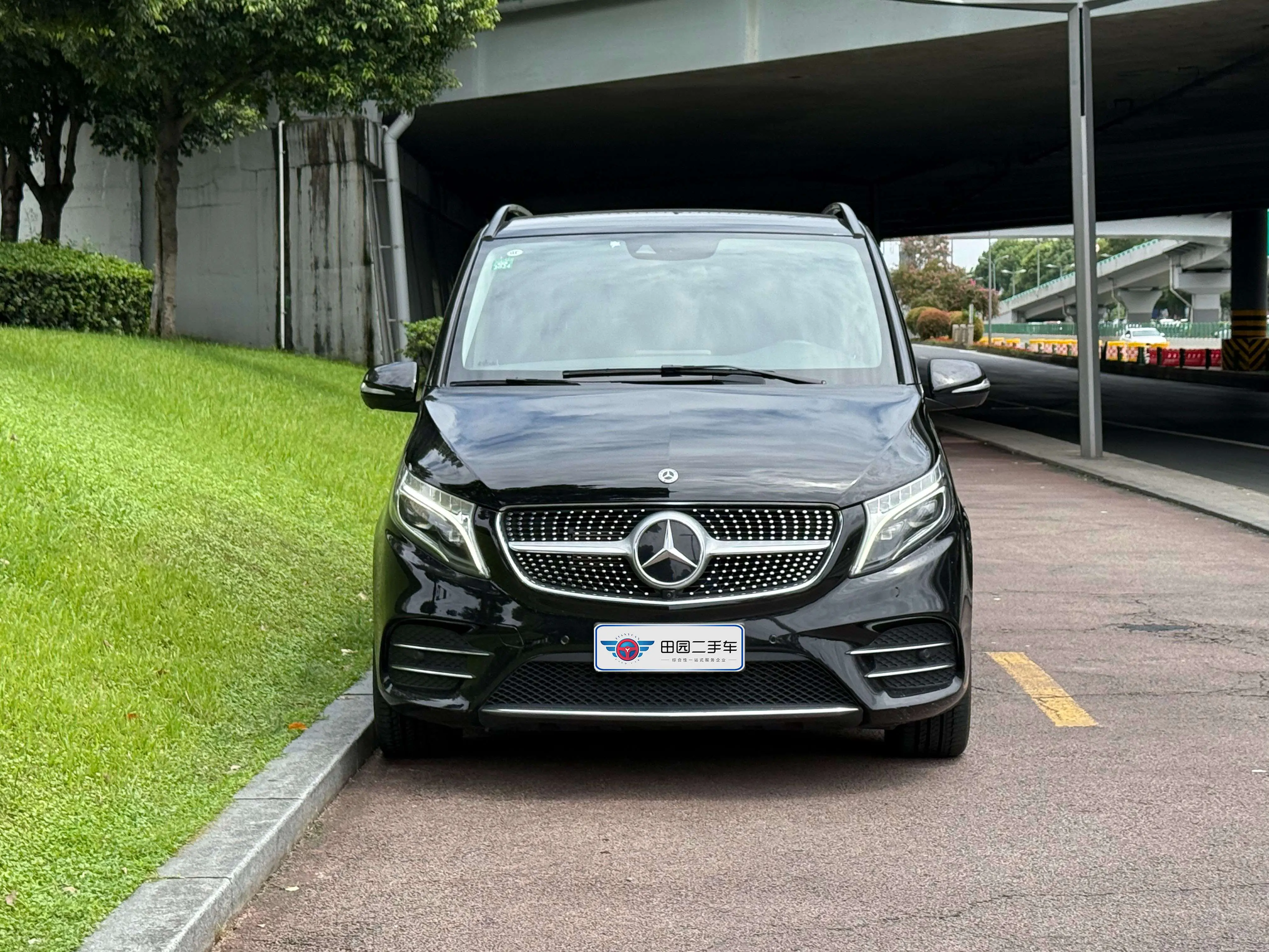 Mercedes-Benz Mercedes Benz V Class