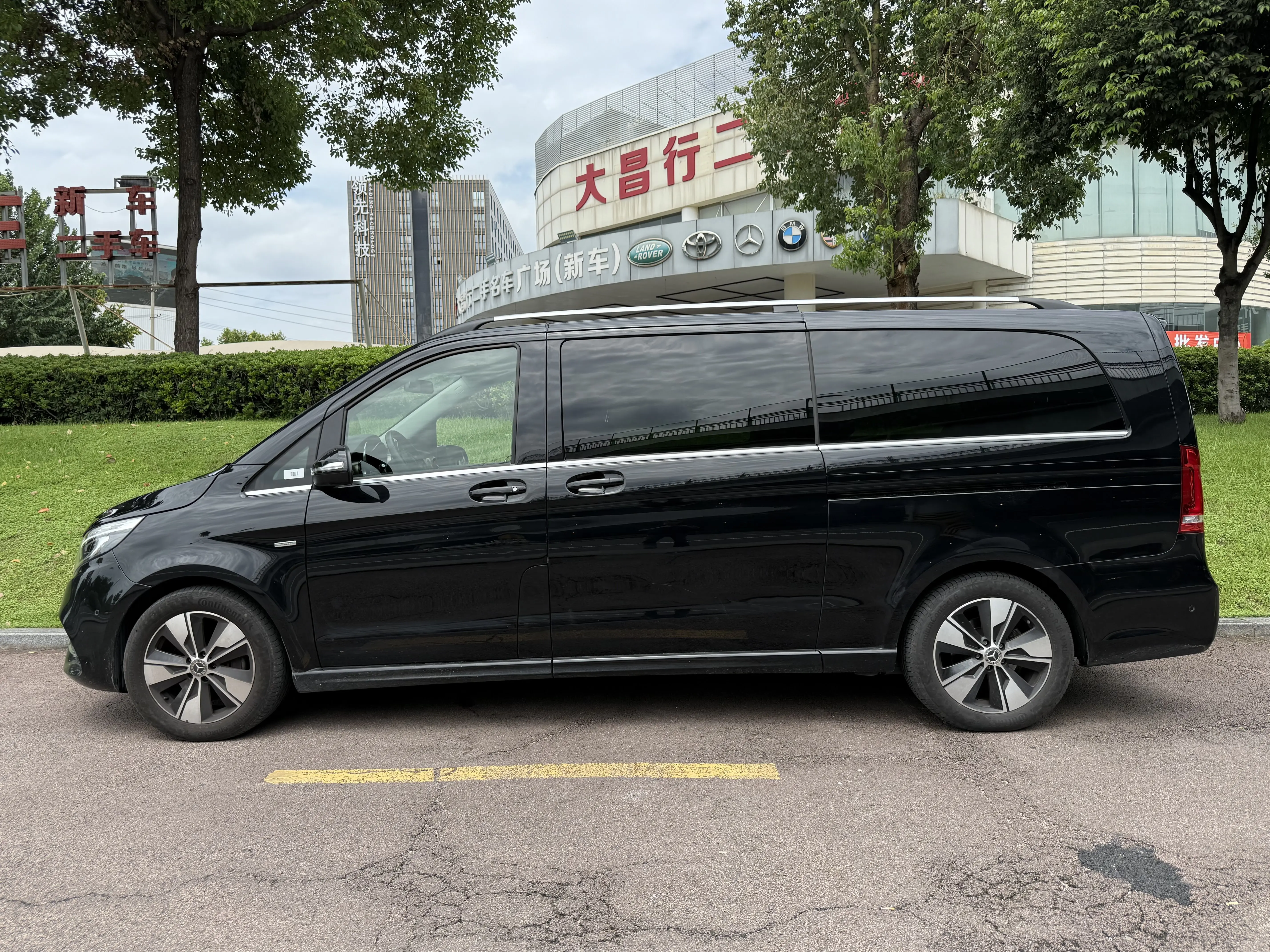 Mercedes-Benz Mercedes Benz V Class