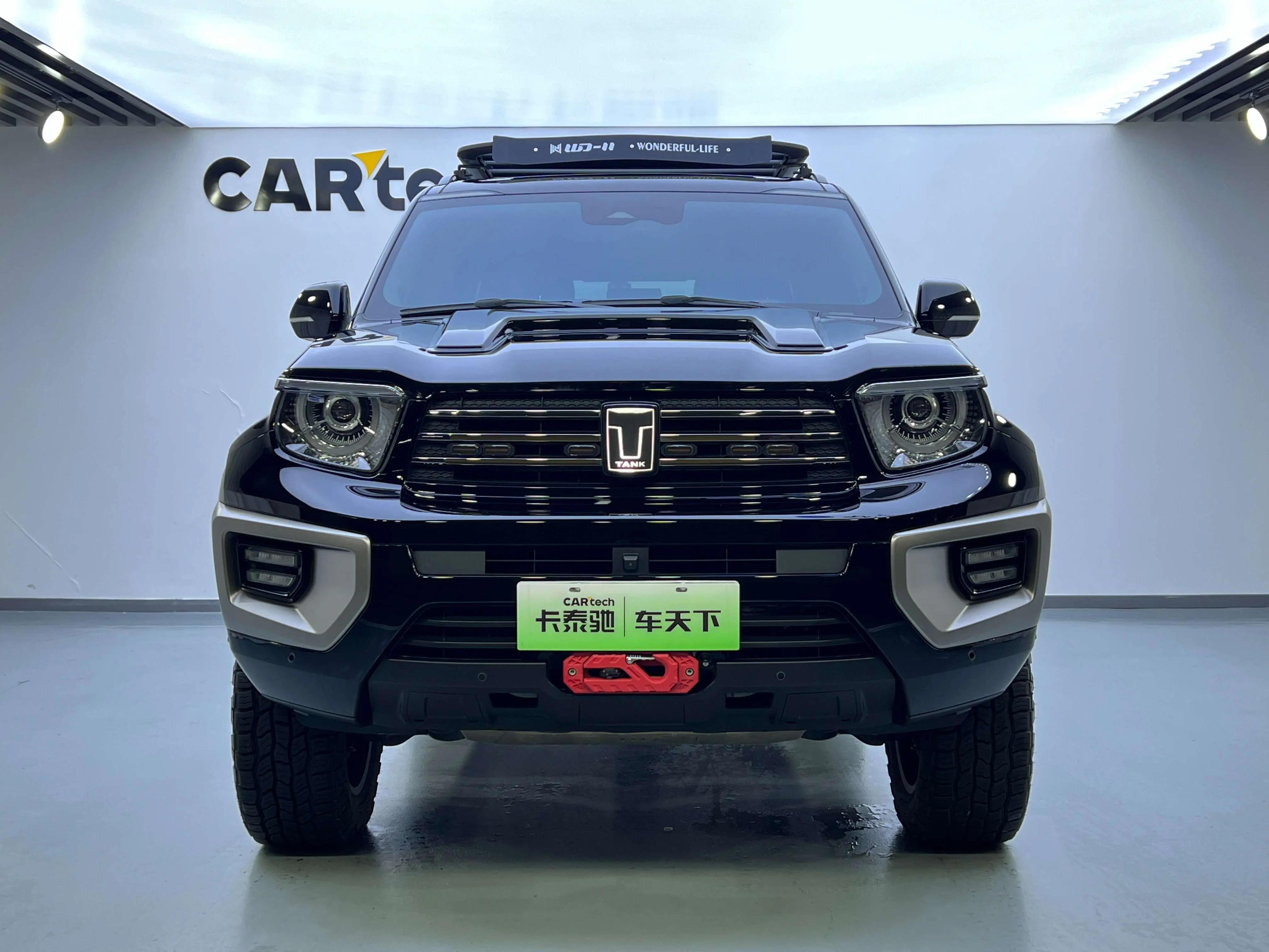 Tank 700 Hi4-T  из Китая