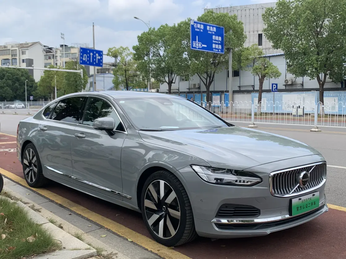 Volvo S90 PHEV