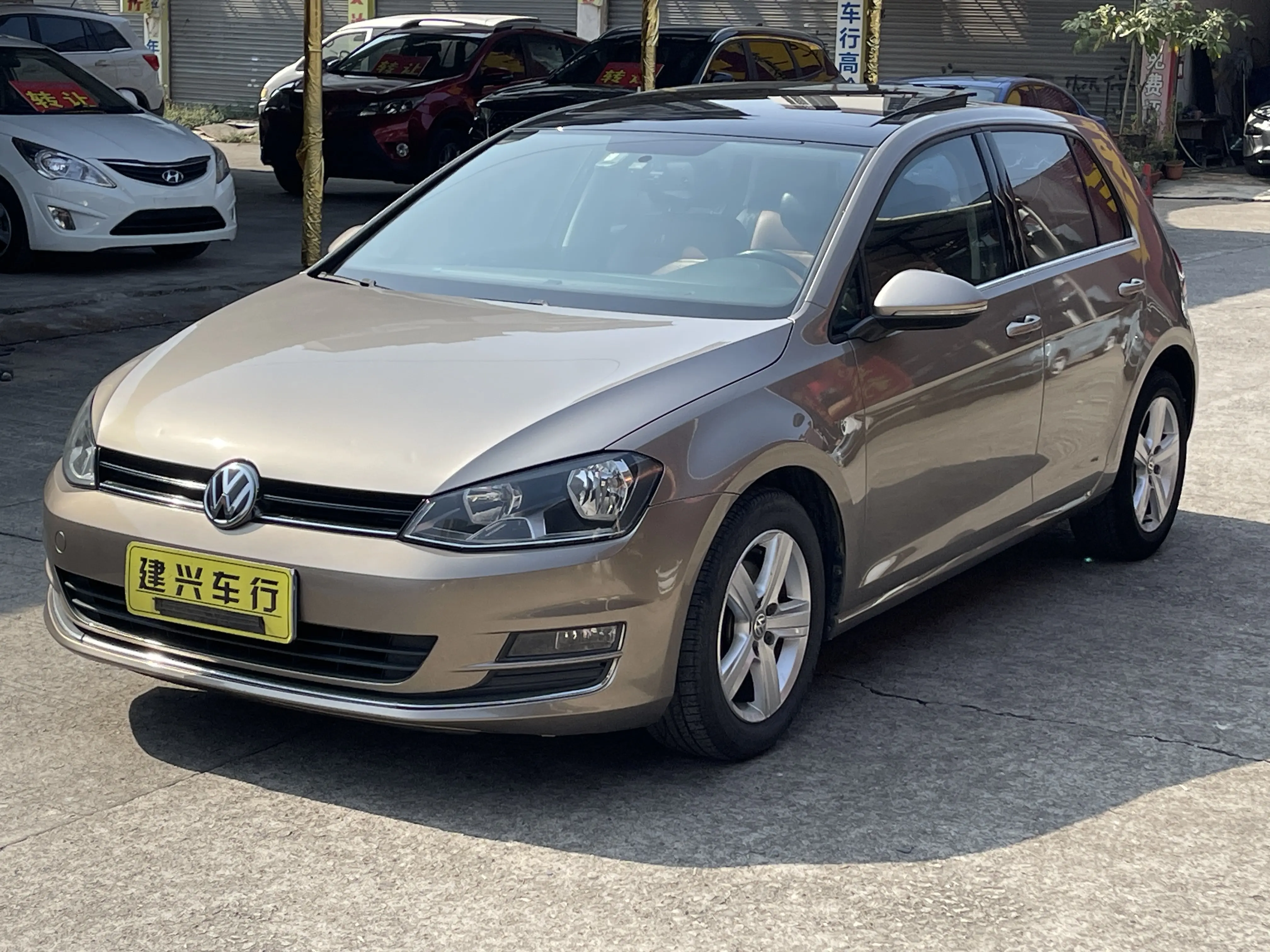 Volkswagen Golf