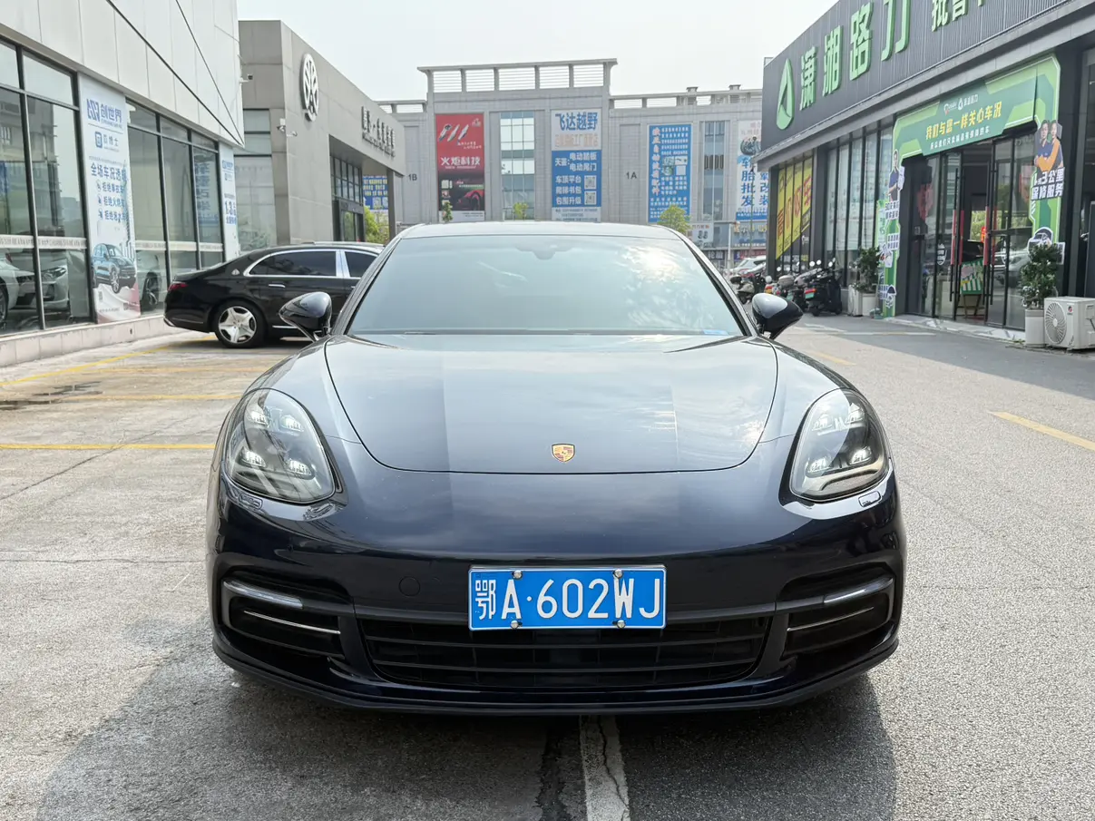 Porsche Panamera