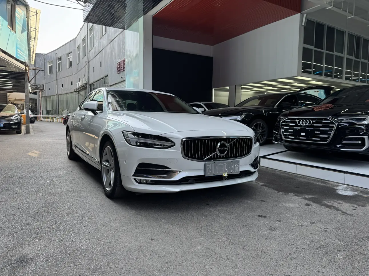 Volvo S90
