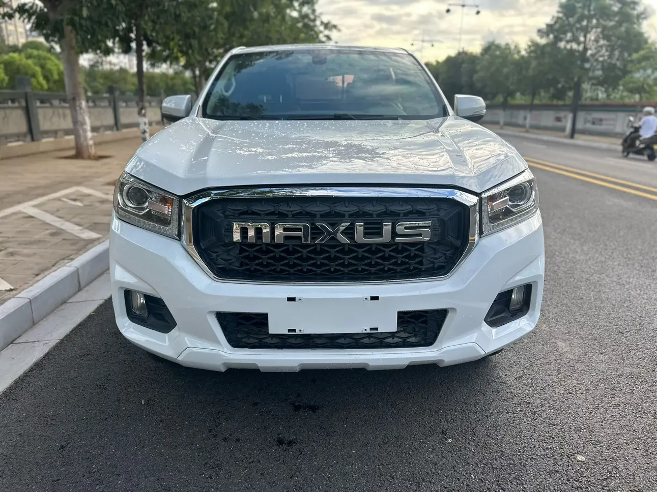 Maxus T70