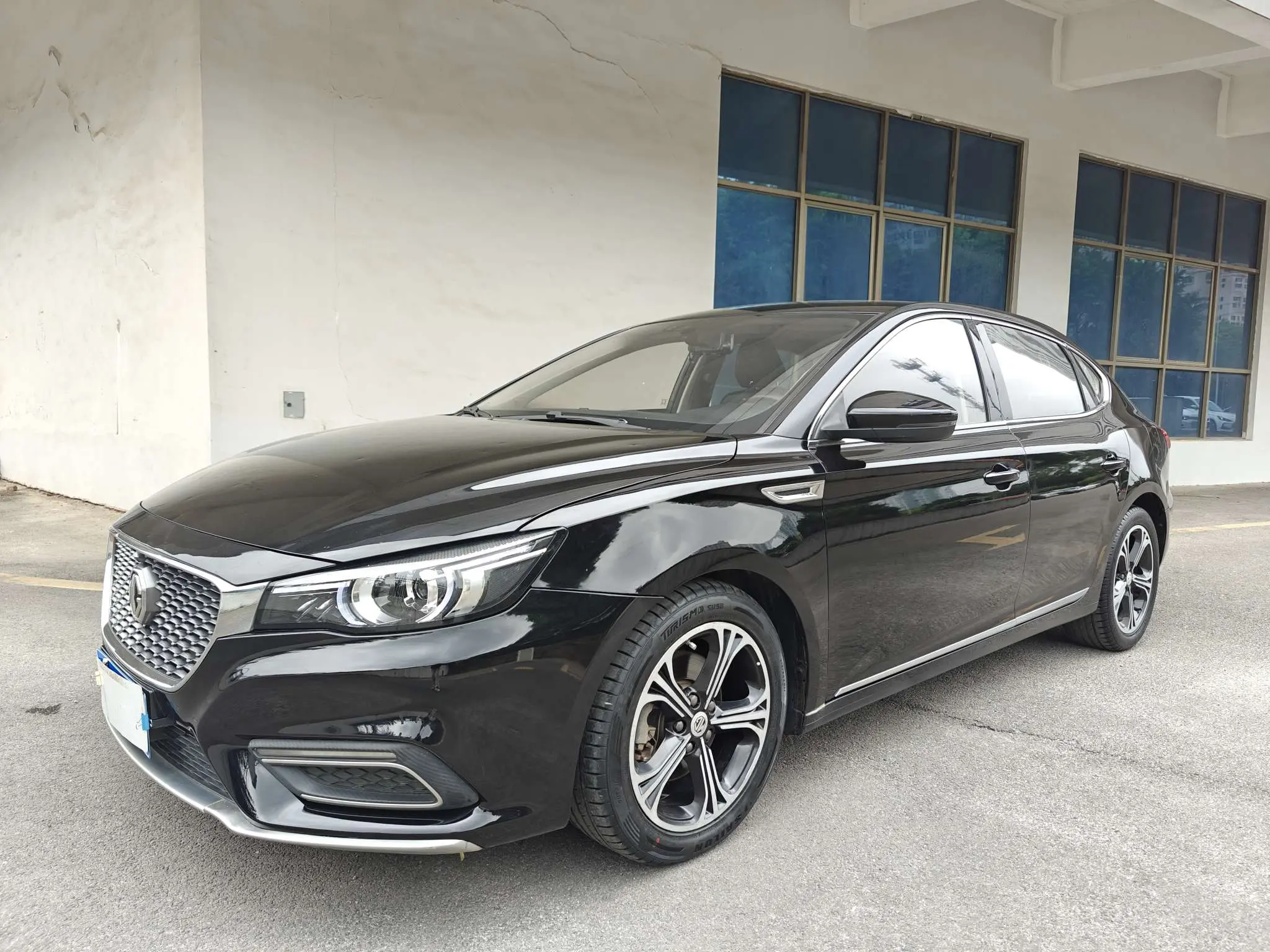 MG 6  из Китая