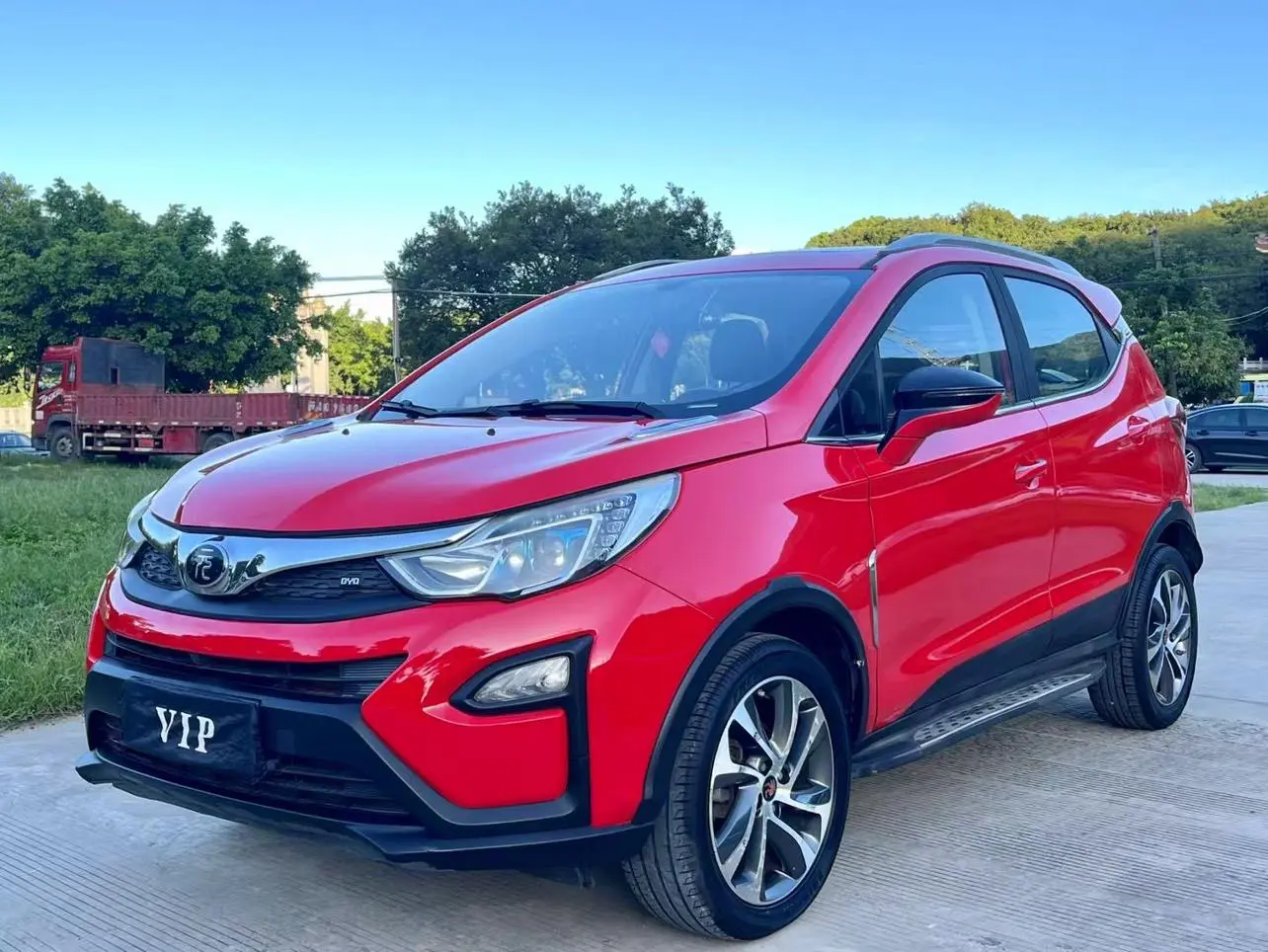 BYD Yuan  из Китая