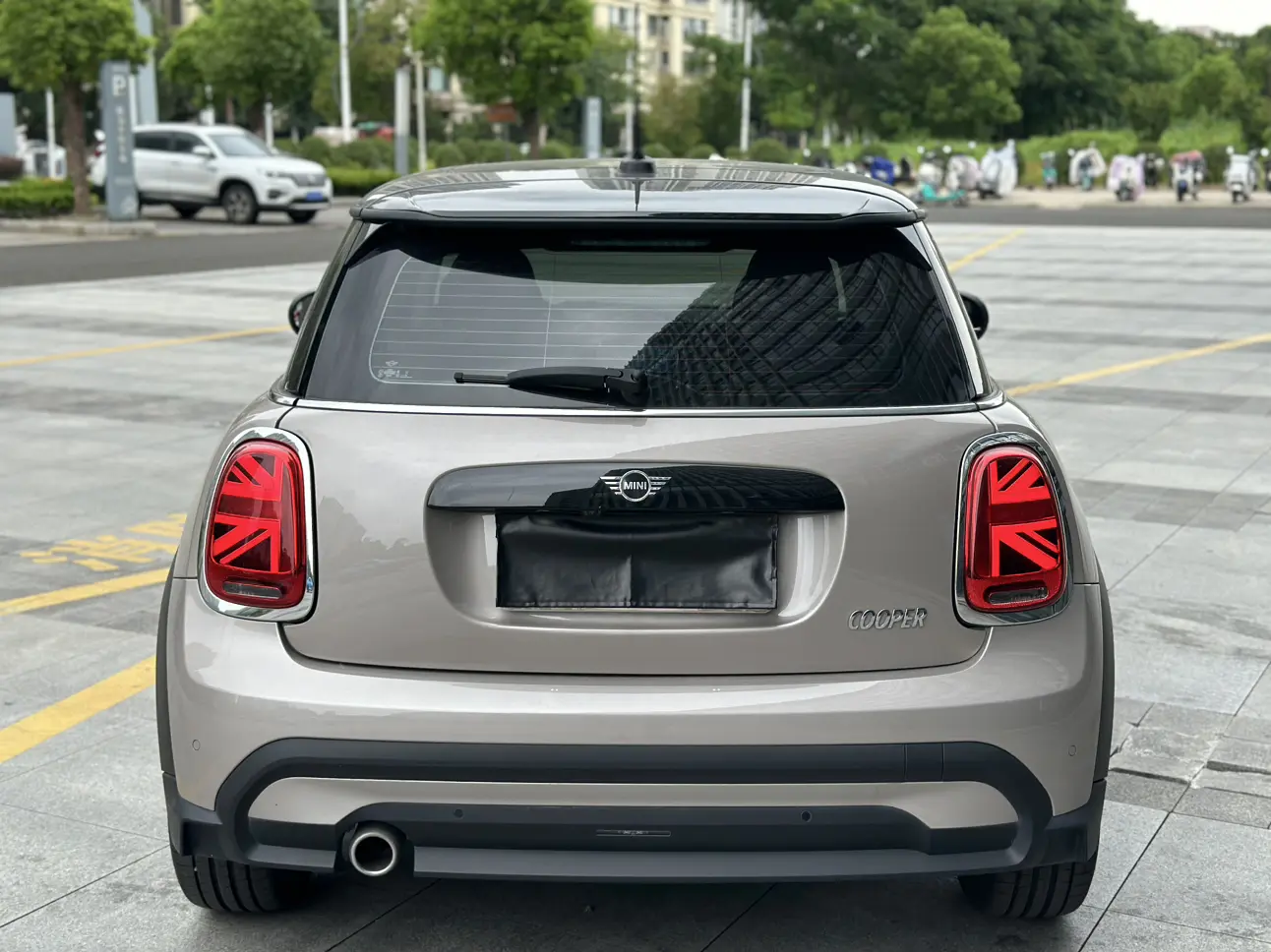 MINI MINI