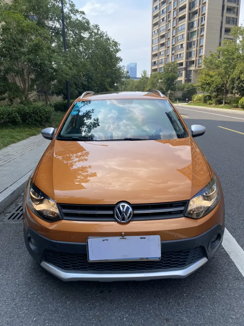 Volkswagen Polo  из Китая