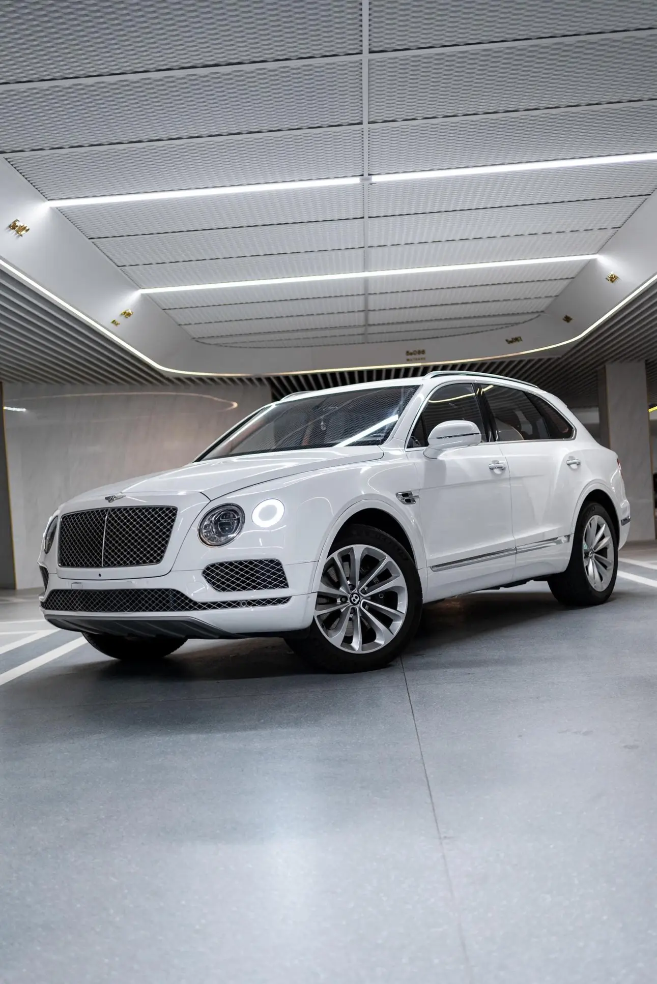 Bentley Bentayga  из Китая