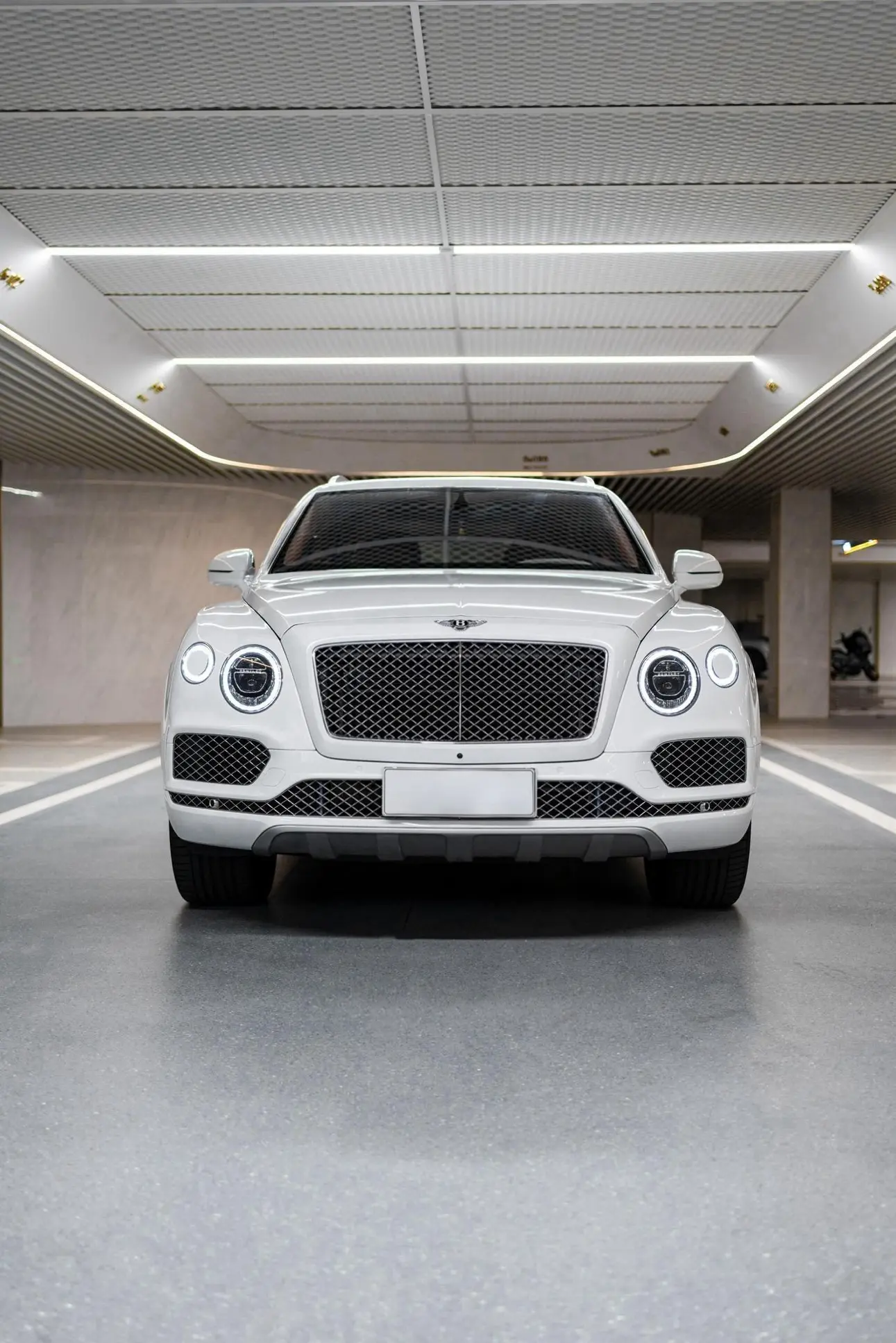 Bentley Bentayga  из Китая