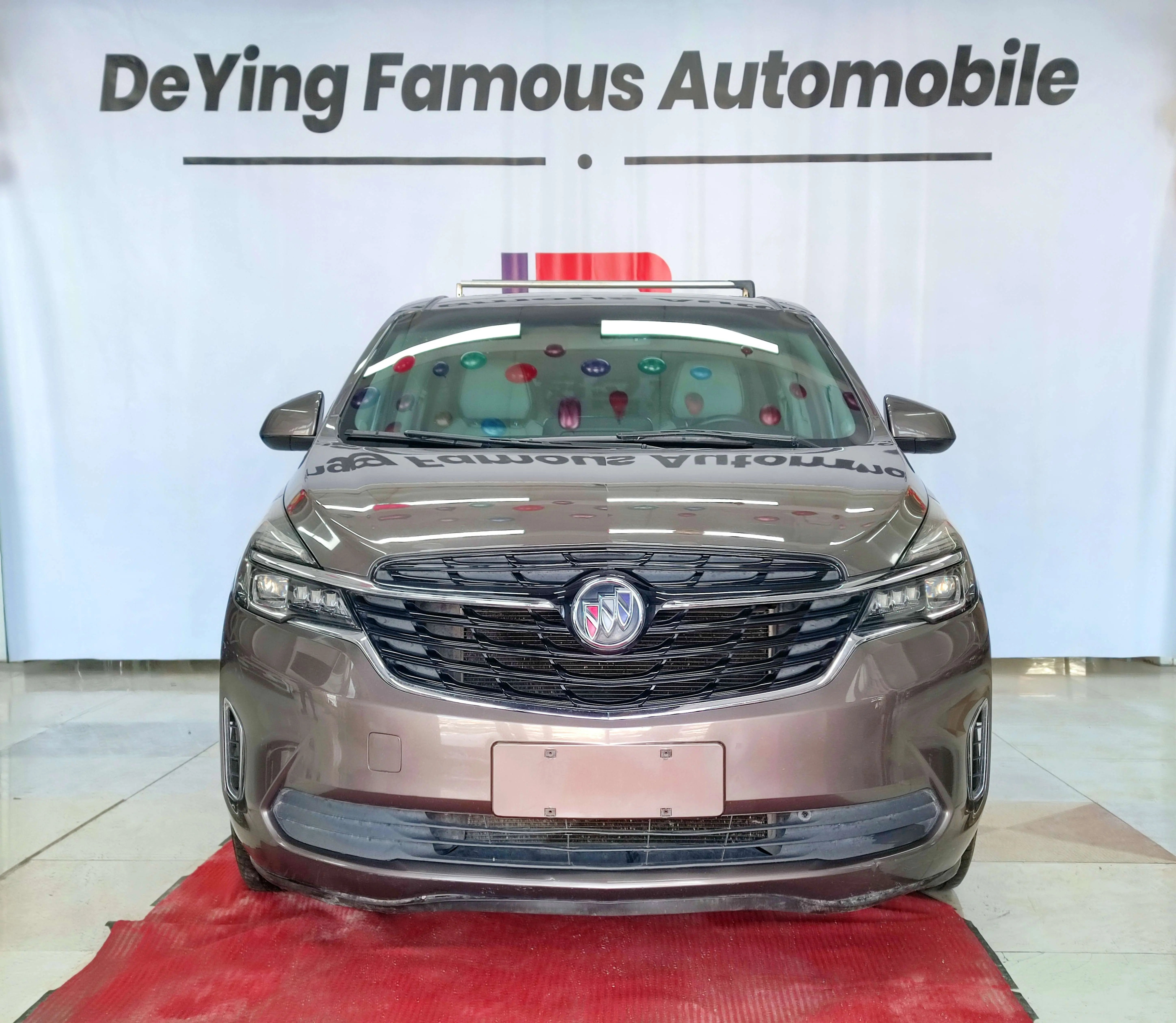 Buick GL8  из Китая