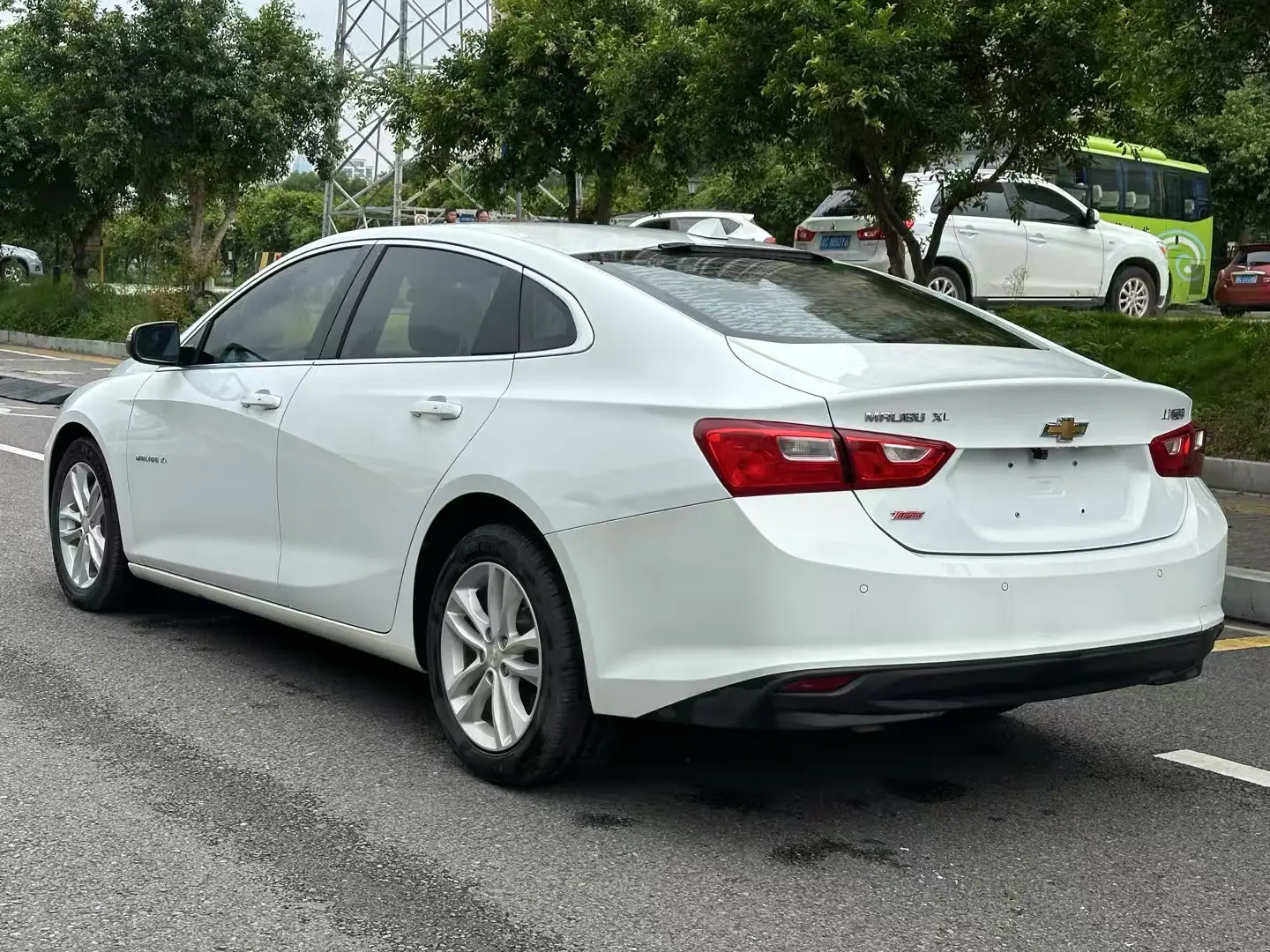 Chevrolet Malibu XL