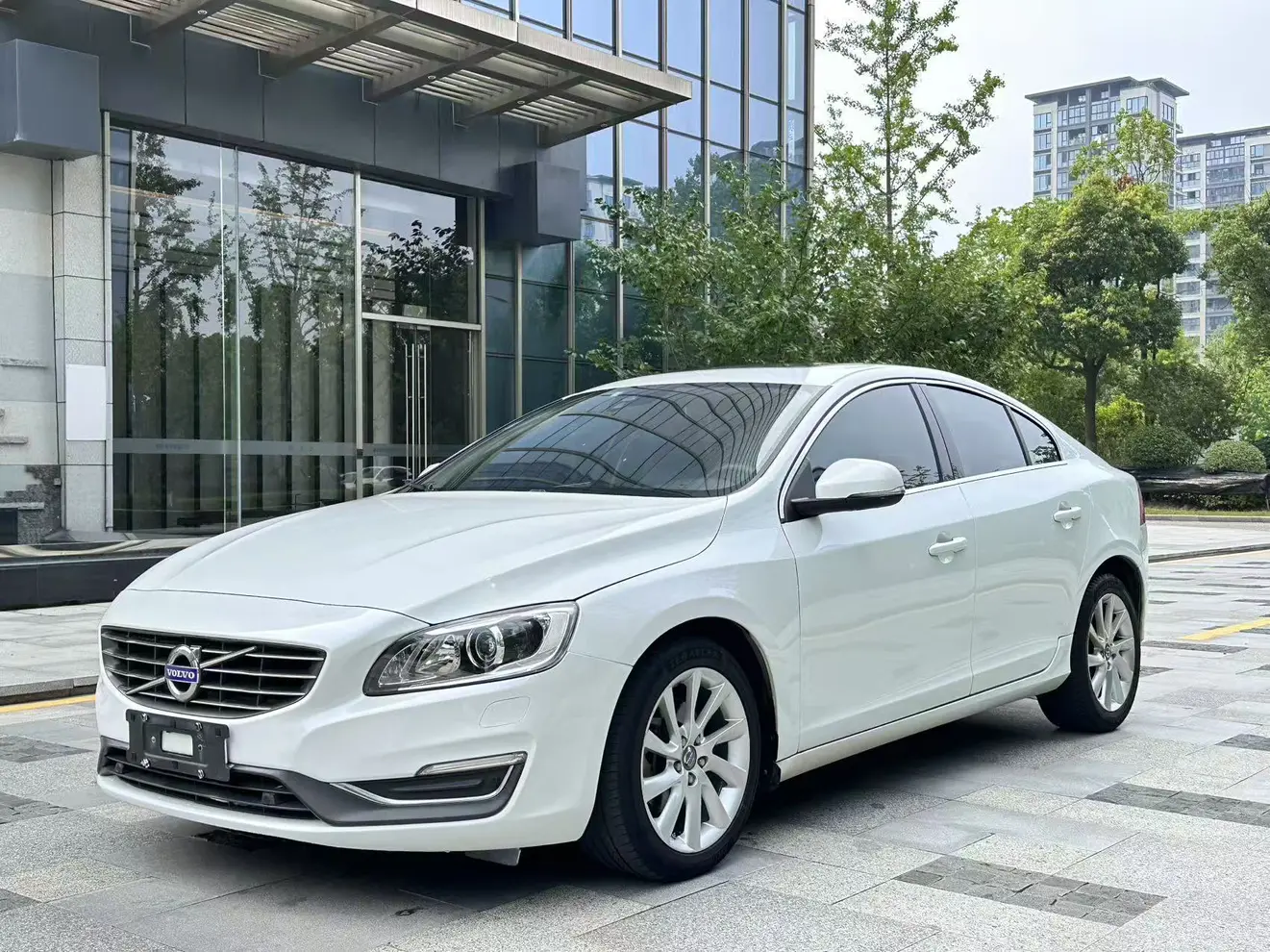Volvo S60