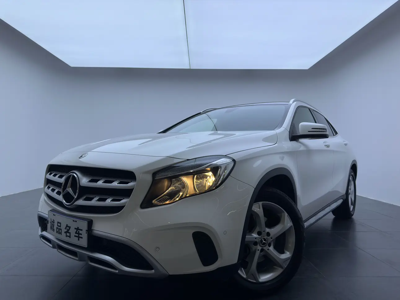 Mercedes-Benz GLA  из Китая