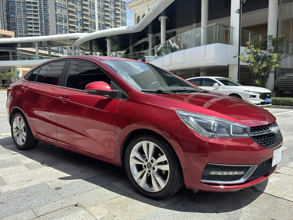 Chery Arrizo 5