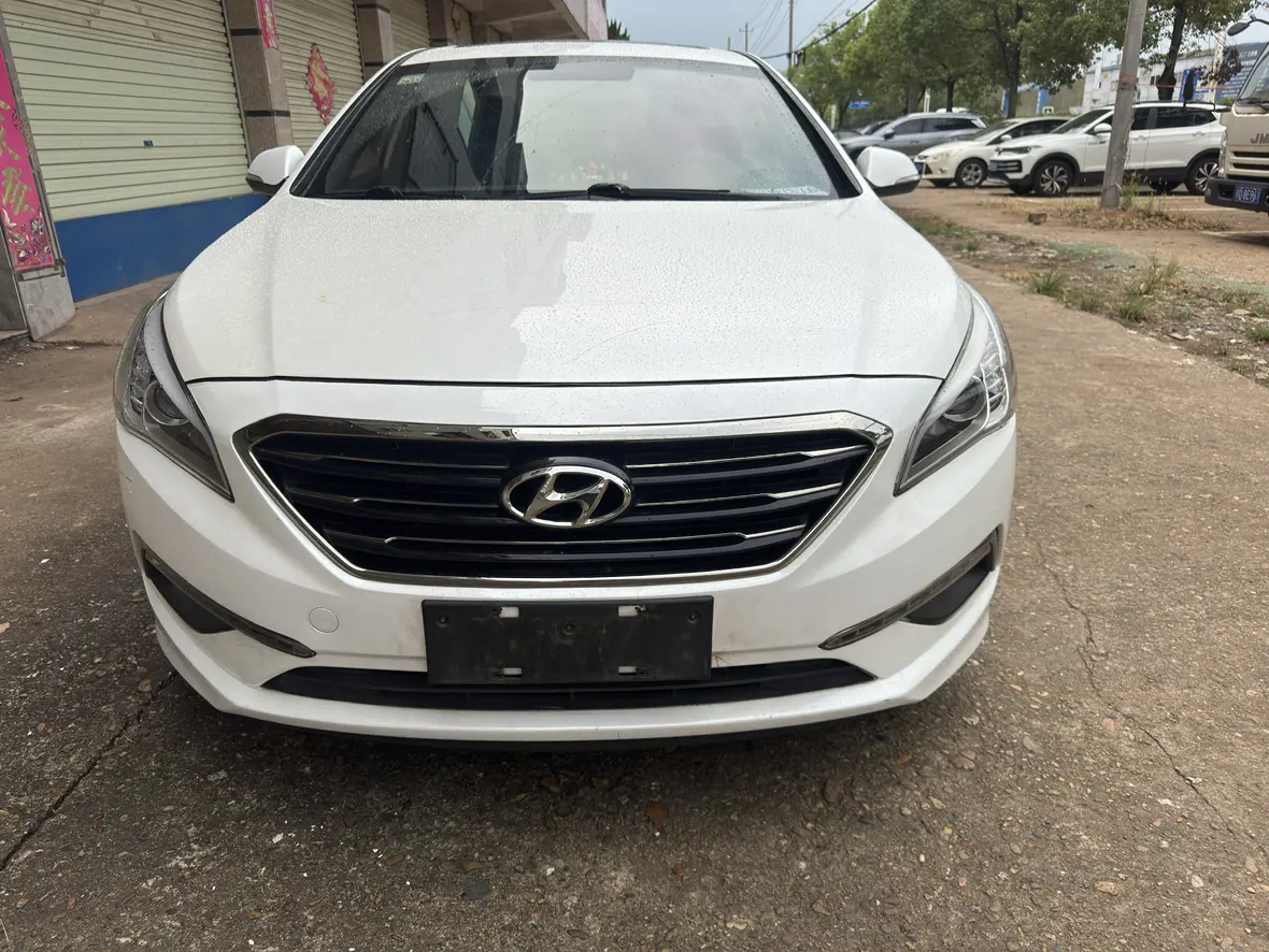 Hyundai Sonata nine