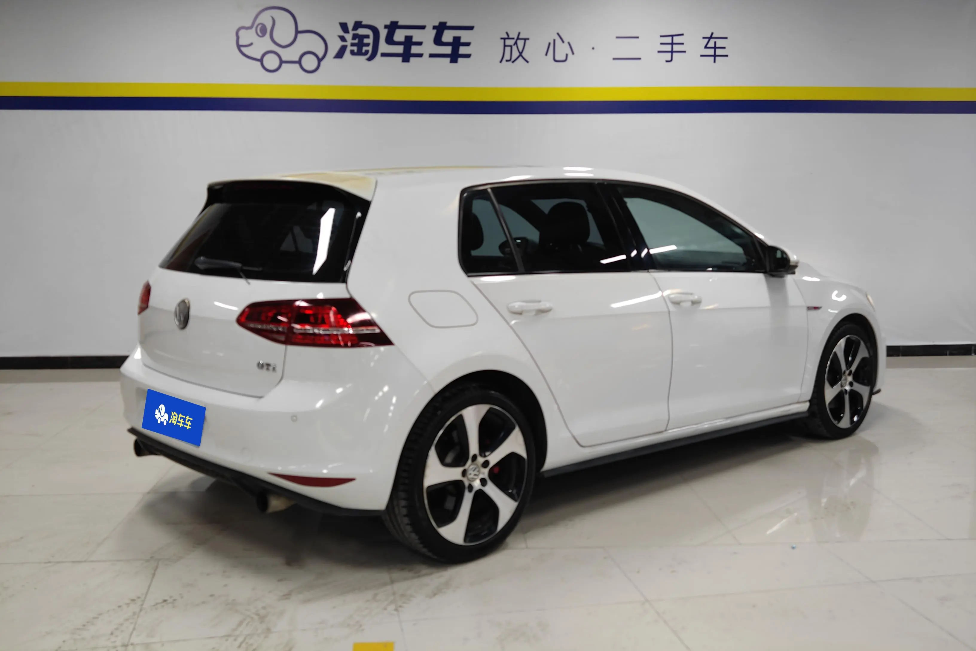 Volkswagen Golf GTI
