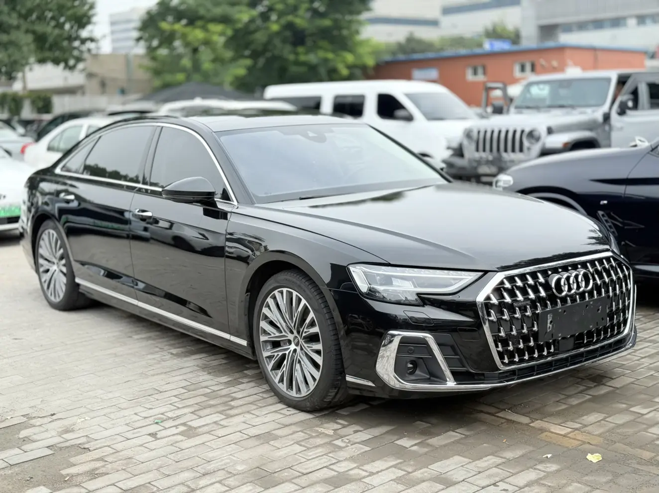 Audi A8