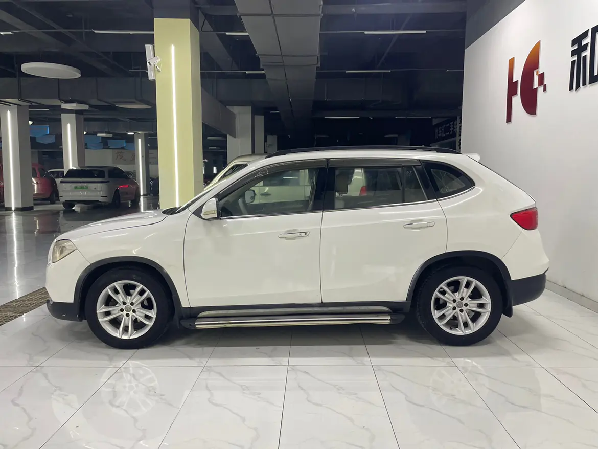 Brilliance Zhonghua V5