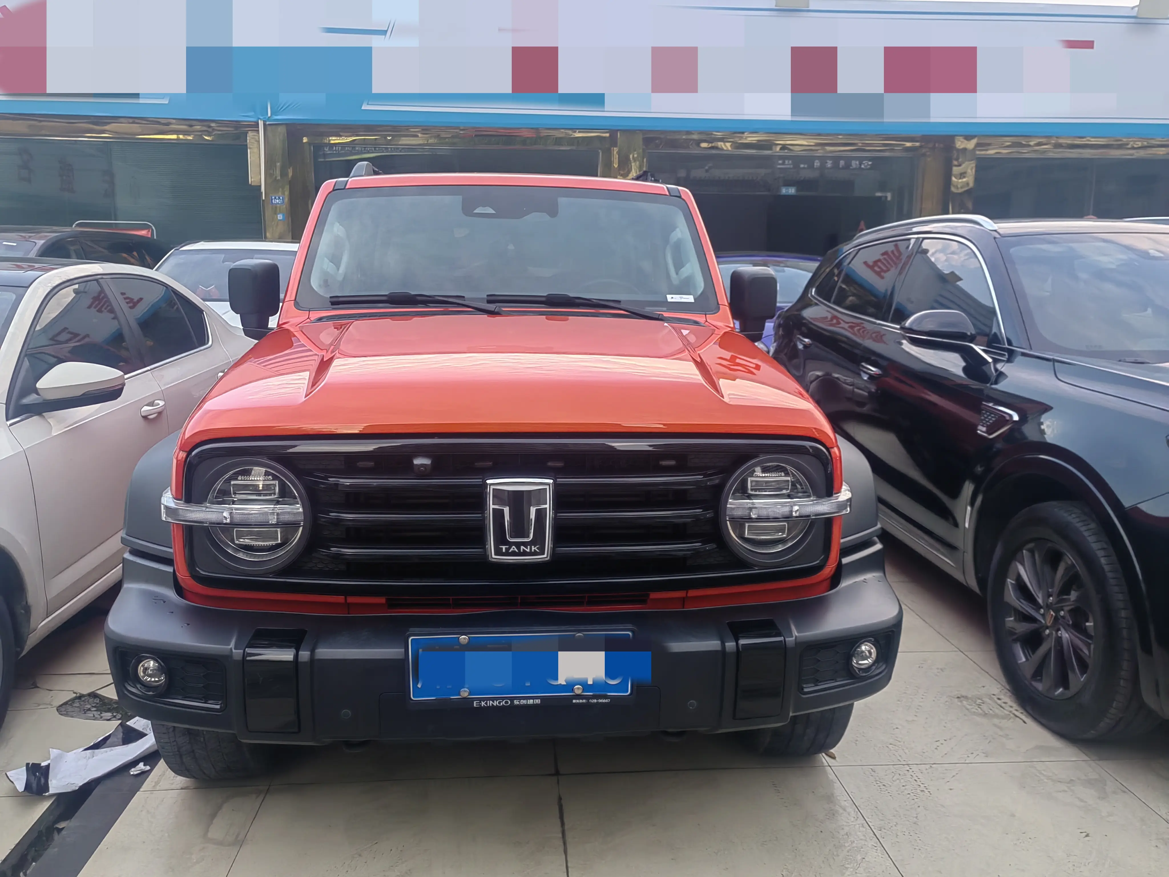 Tank 300  из Китая