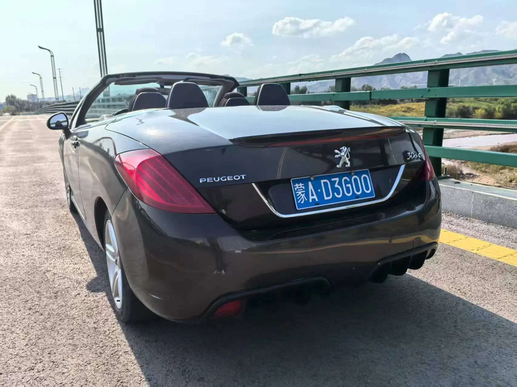 Peugeot 308 (imported)