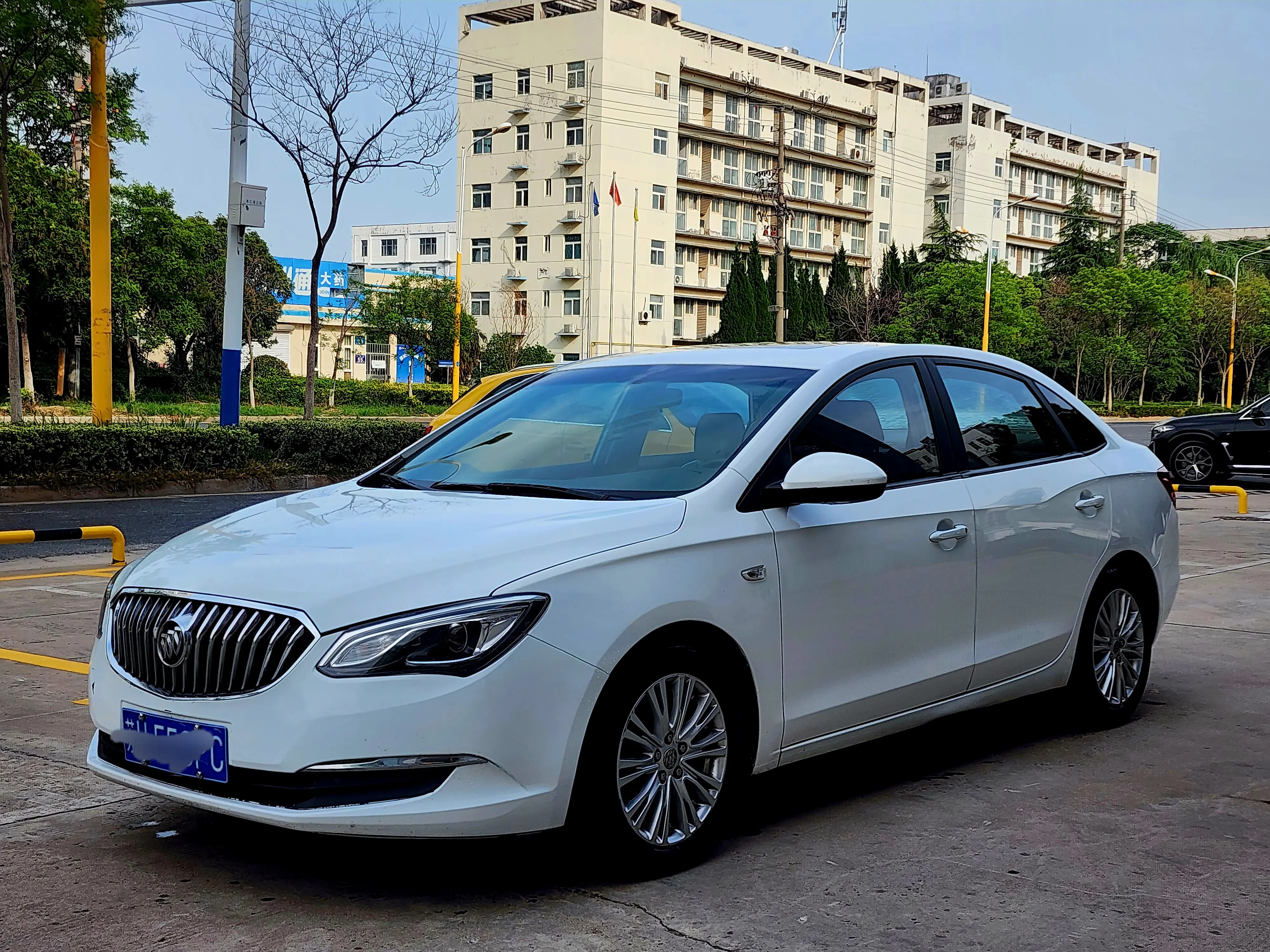 Buick Yinglang