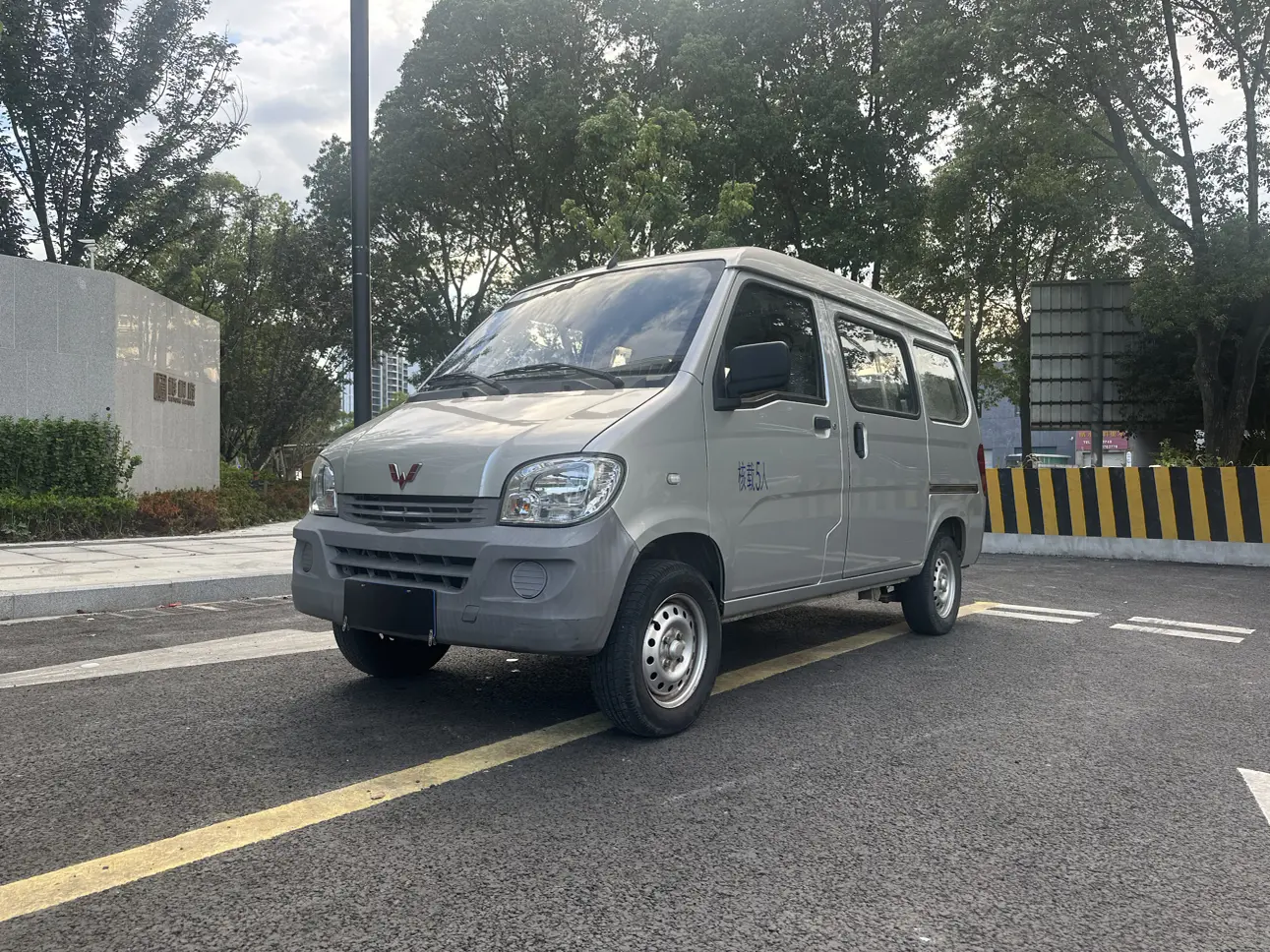 Wuling light  из Китая
