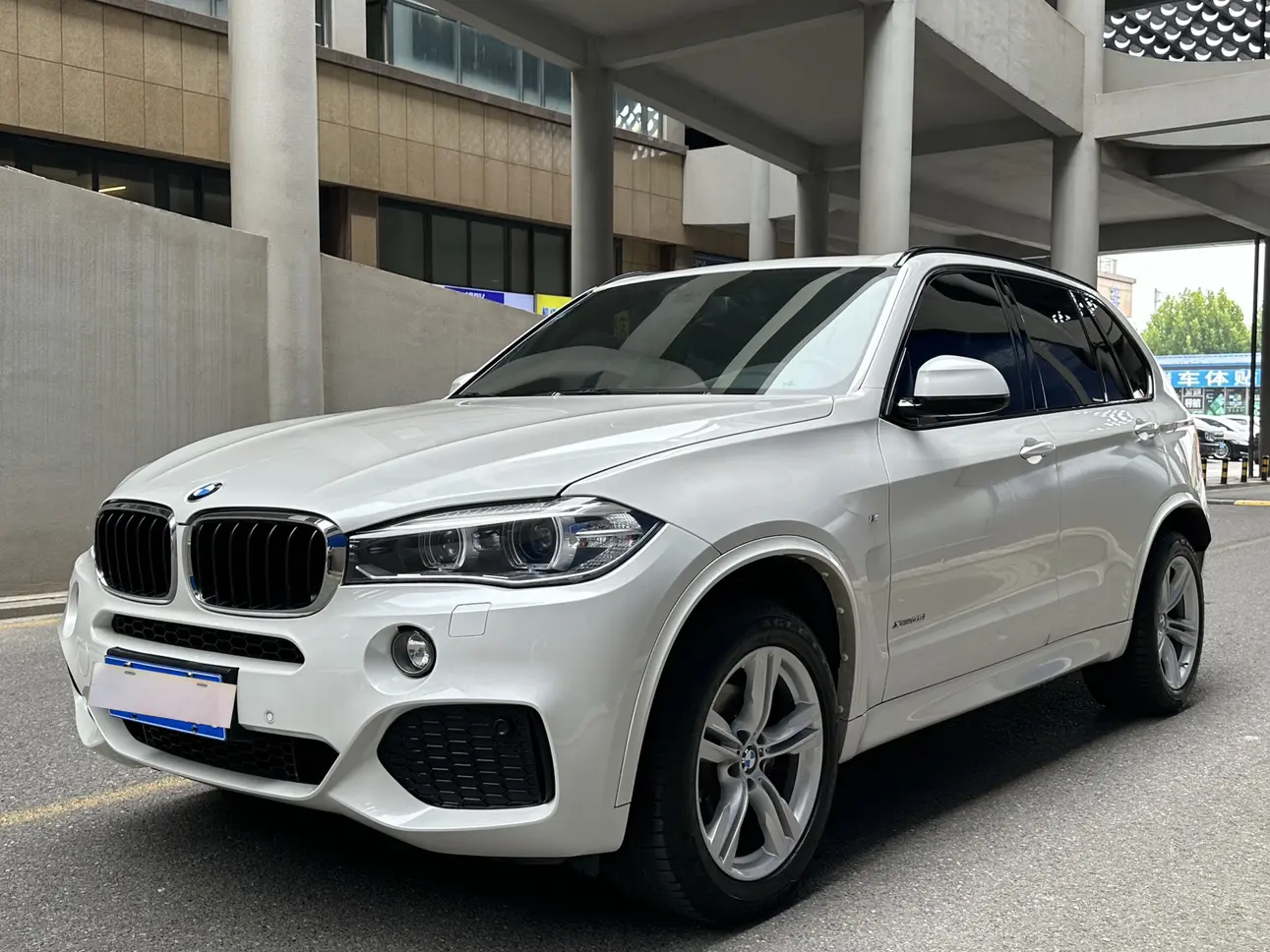BMW X5 (imported)