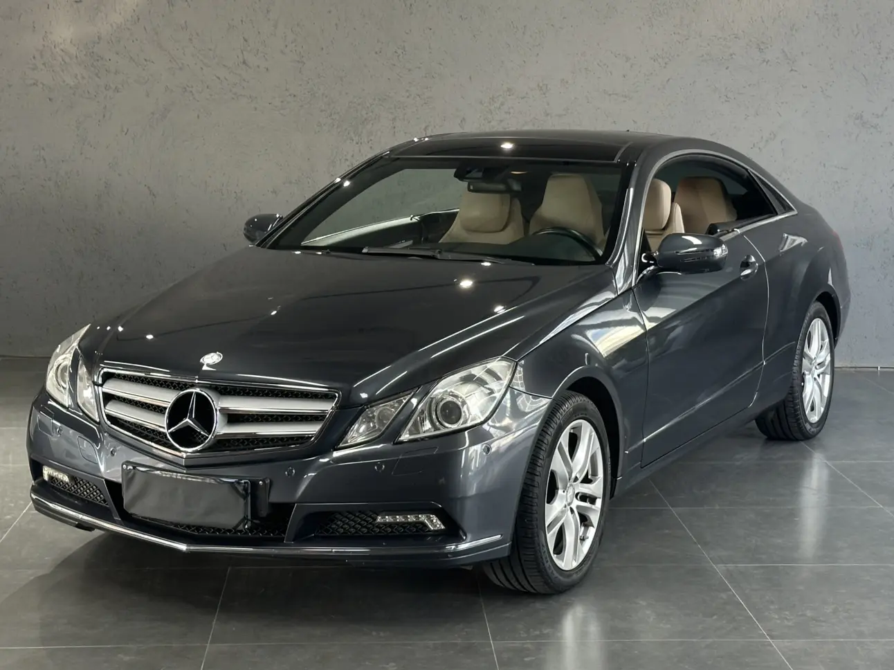 Mercedes-Benz E-Class (imported)  из Китая