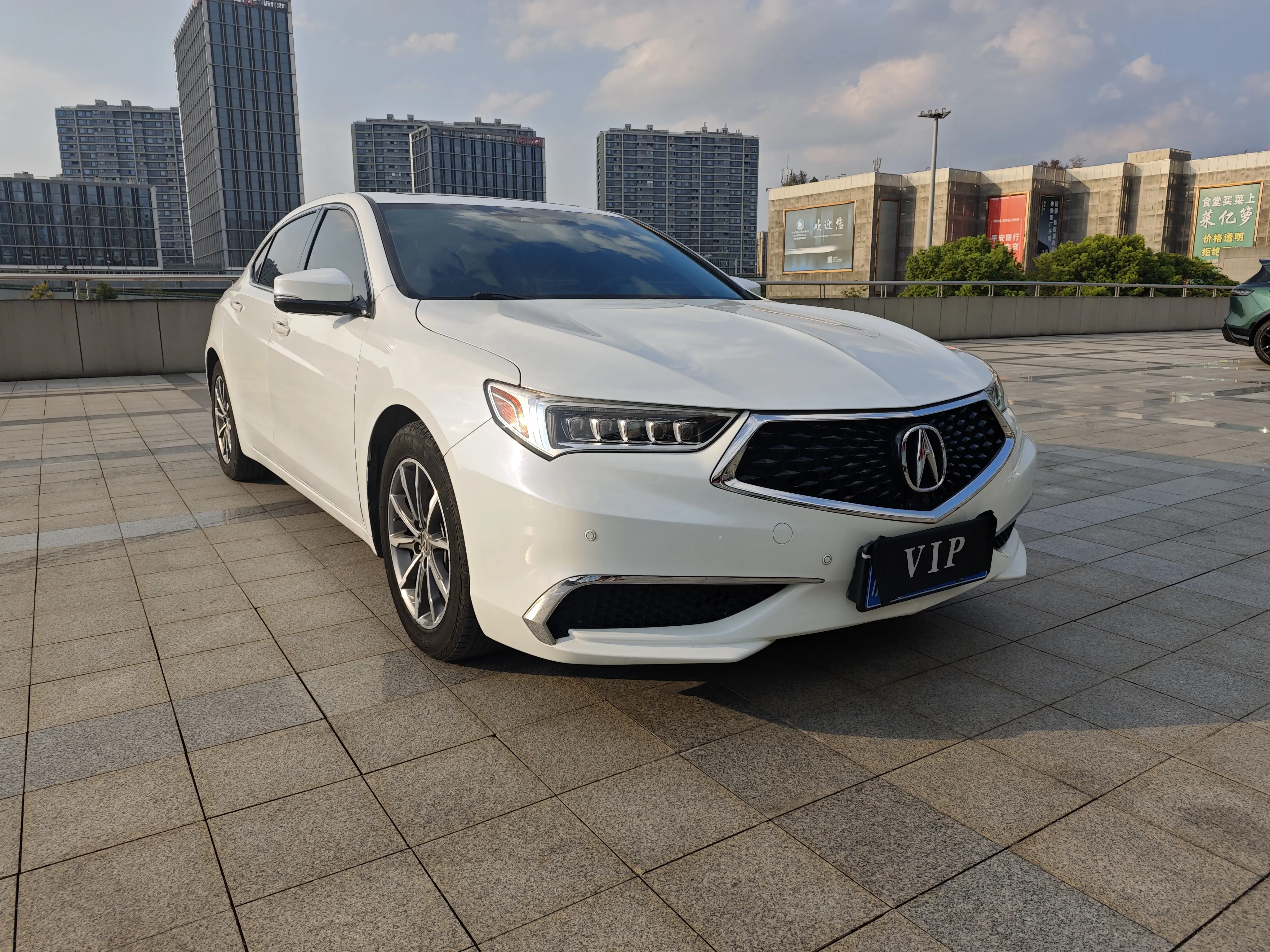 Acura TLX-L