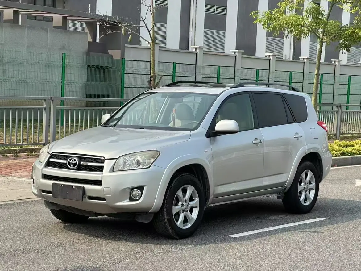Toyota RAV4  из Китая