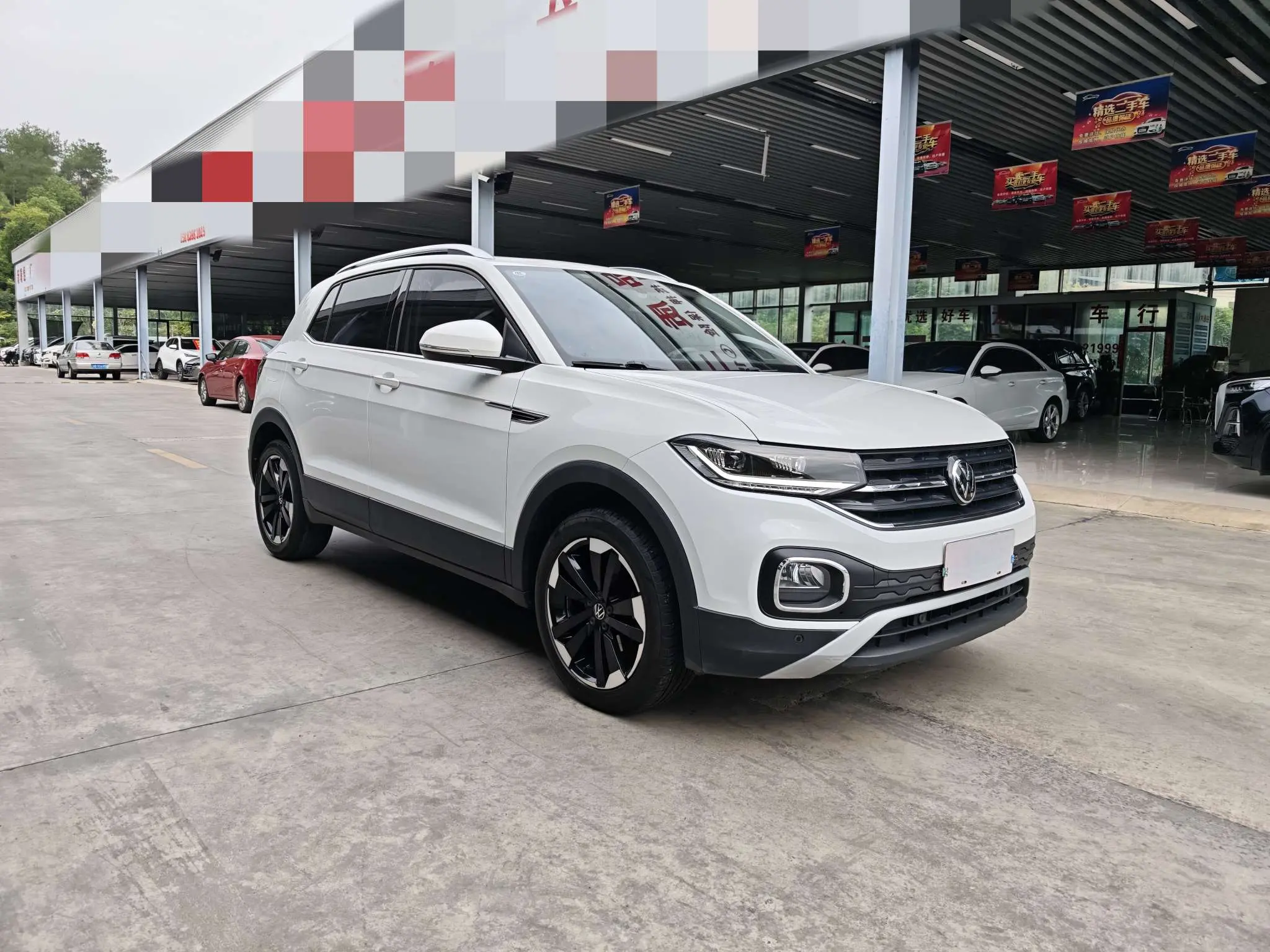 Volkswagen Explore the shadows