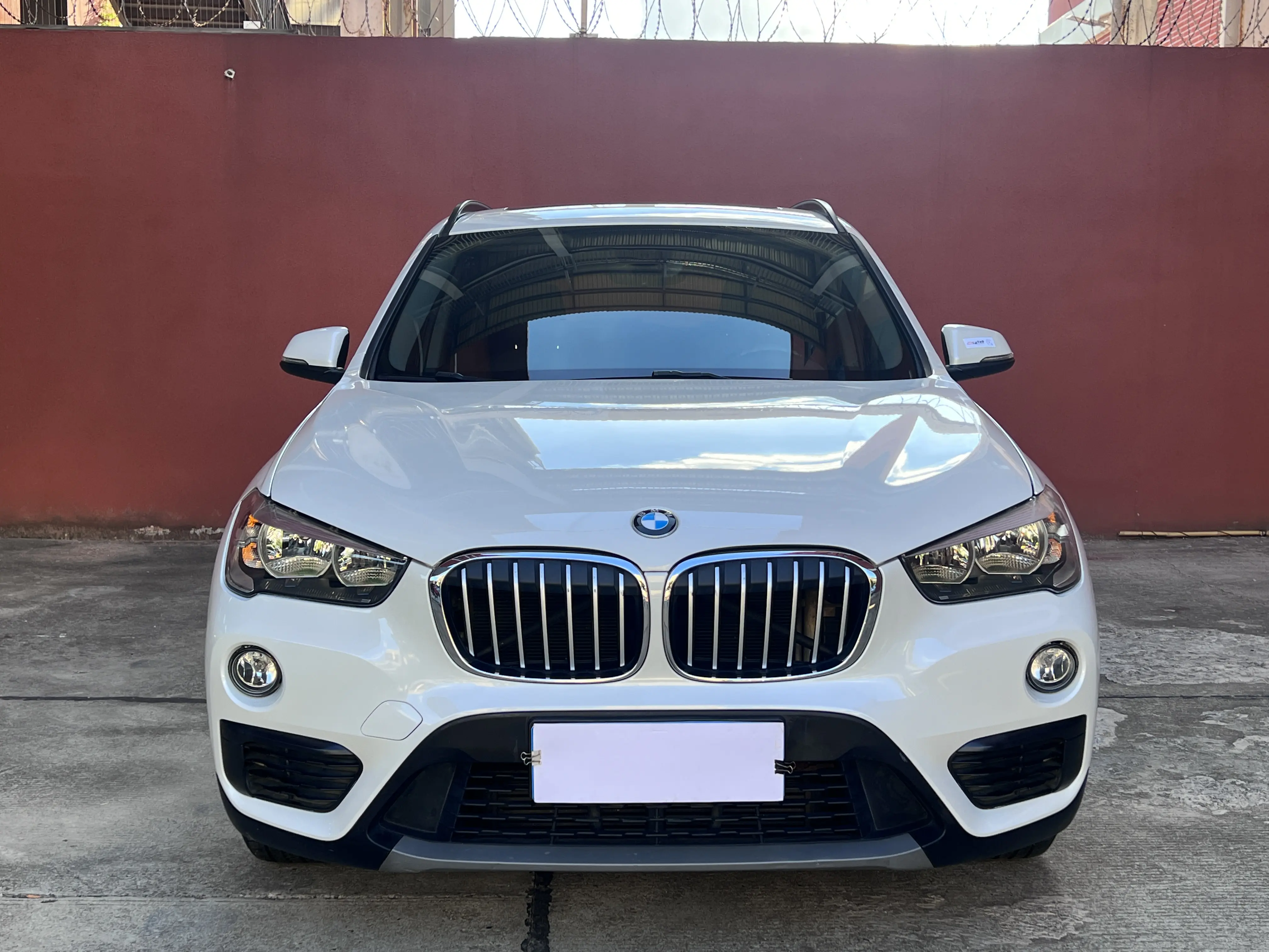 BMW X1  из Китая