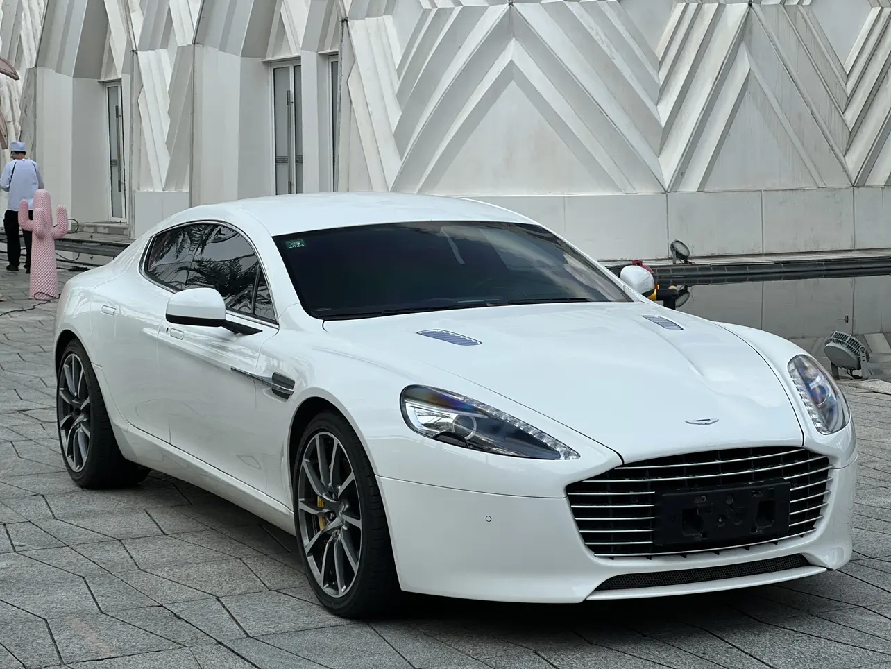 Aston Martin Rapide