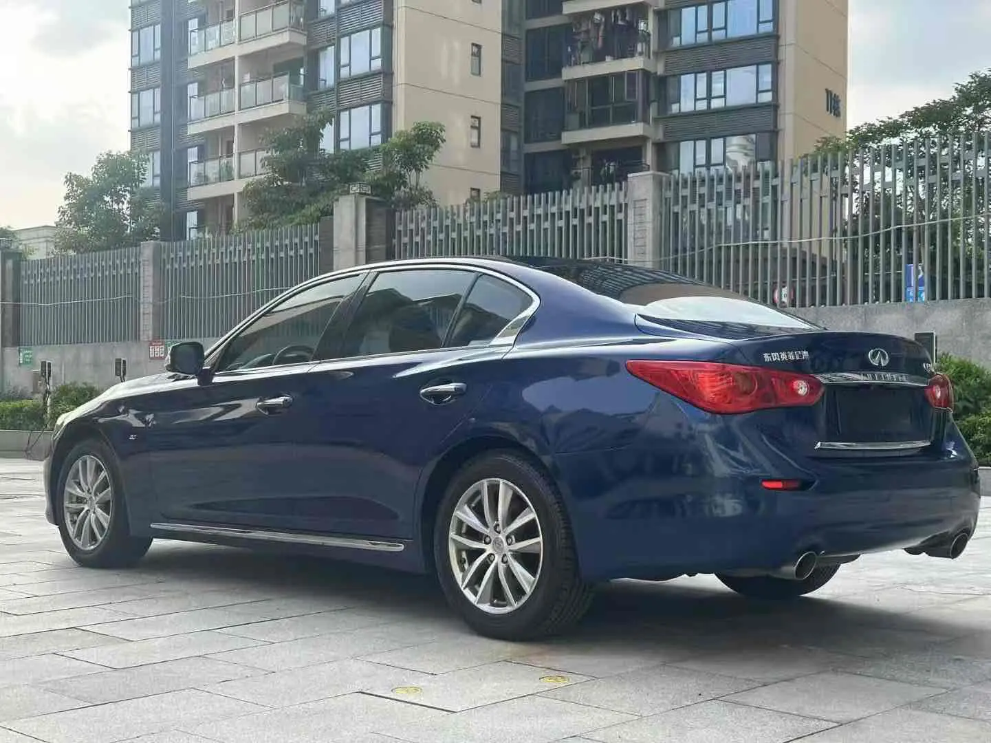 Infiniti Q50L