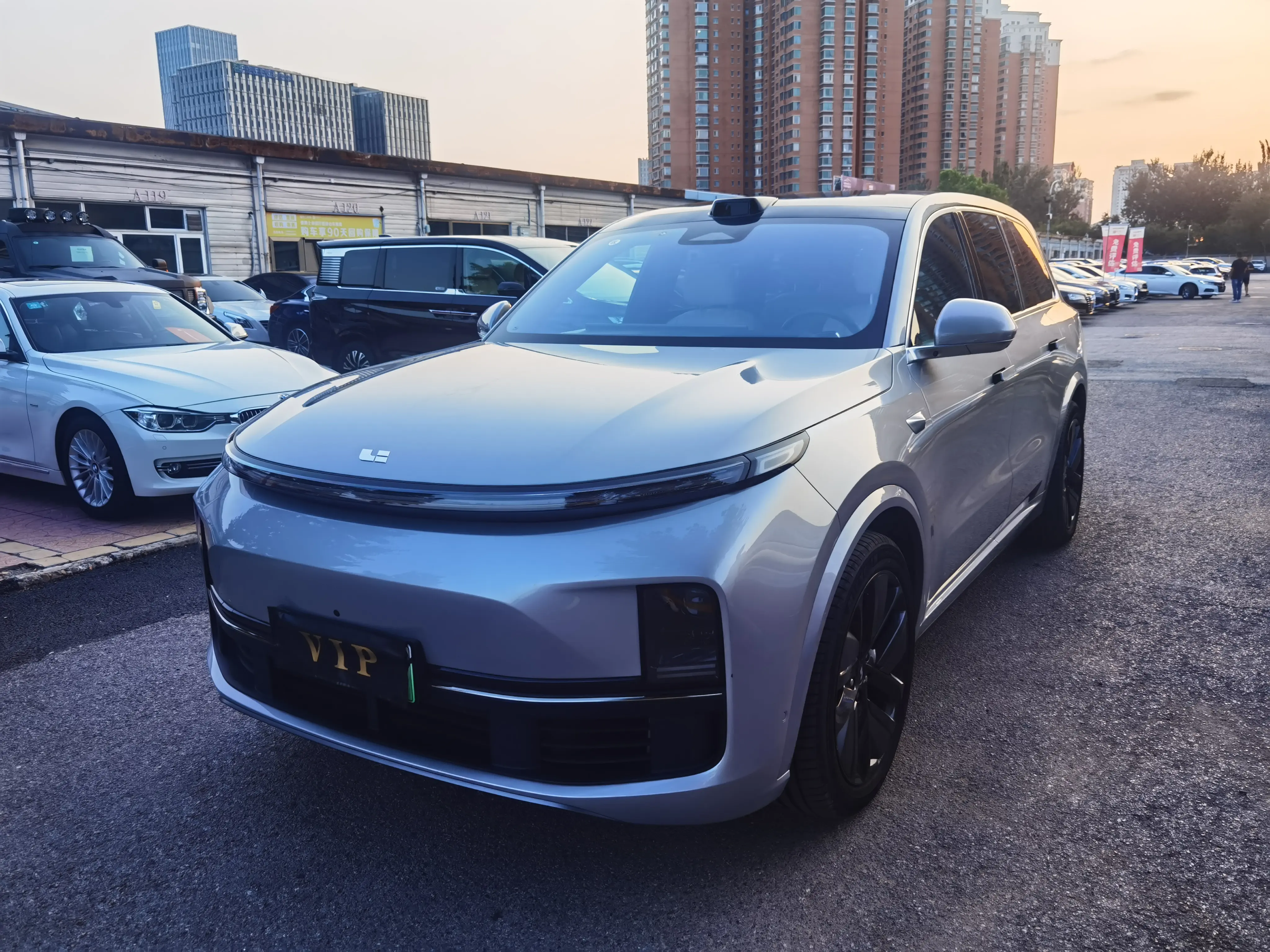 Li L9 (Ideal L9)  из Китая