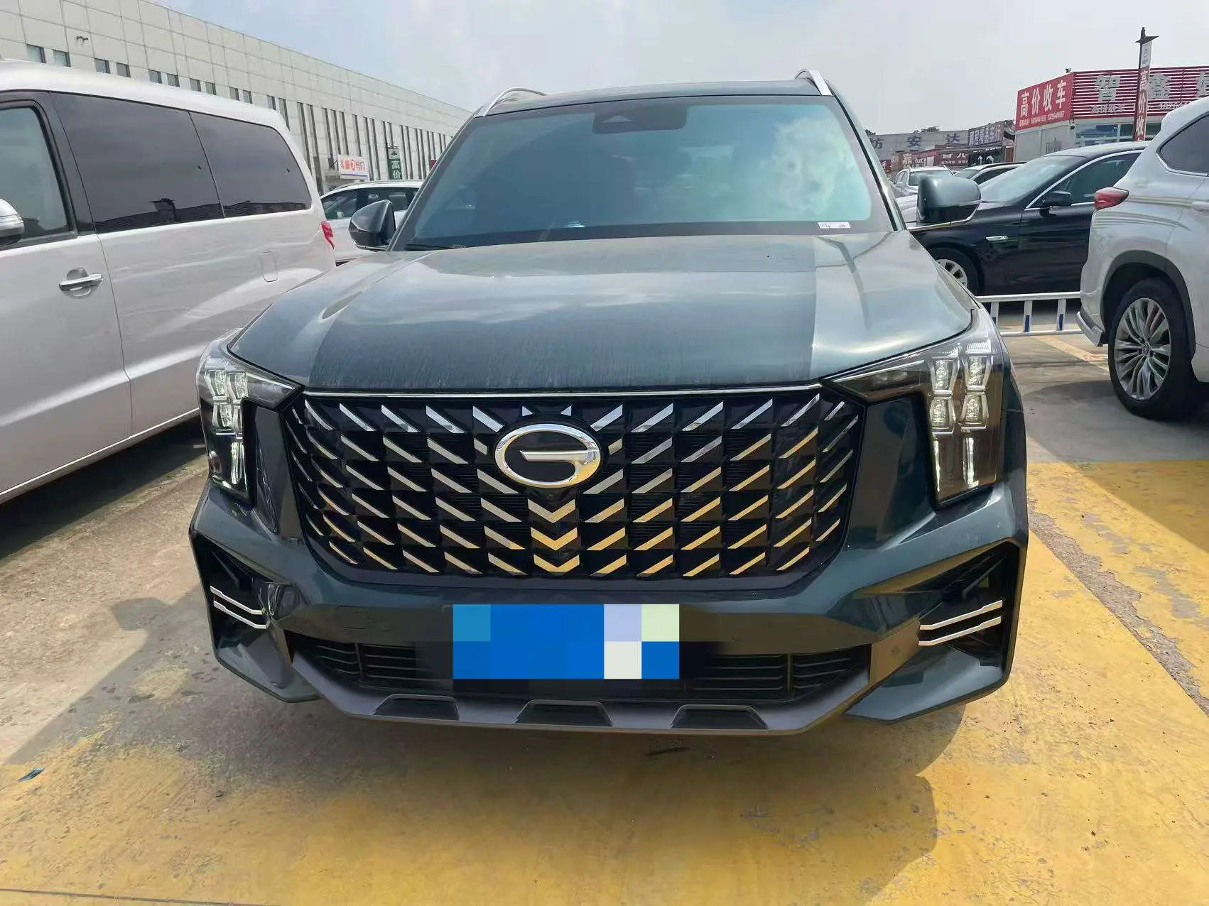 GAC Trumpchi GS8  из Китая