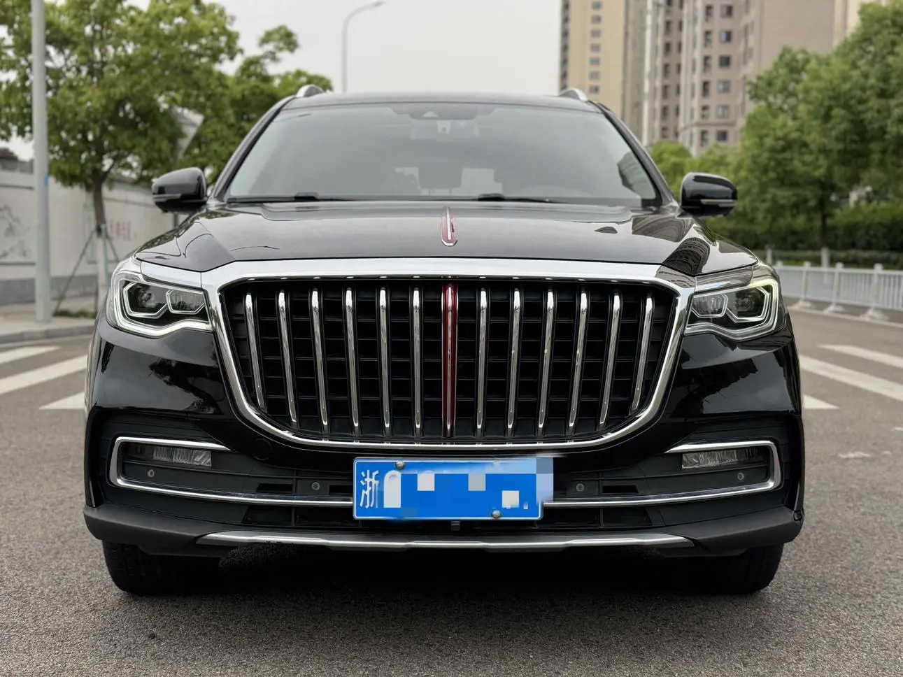Hongqi HS7  из Китая