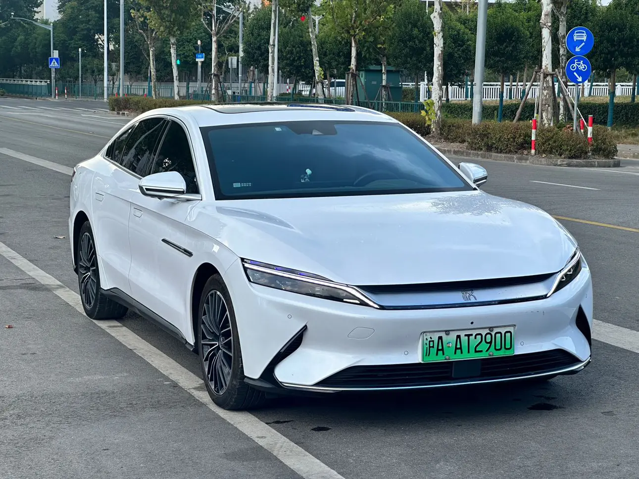 BYD Han EV