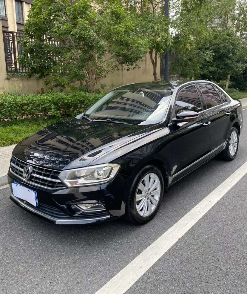 Volkswagen Bora  из Китая