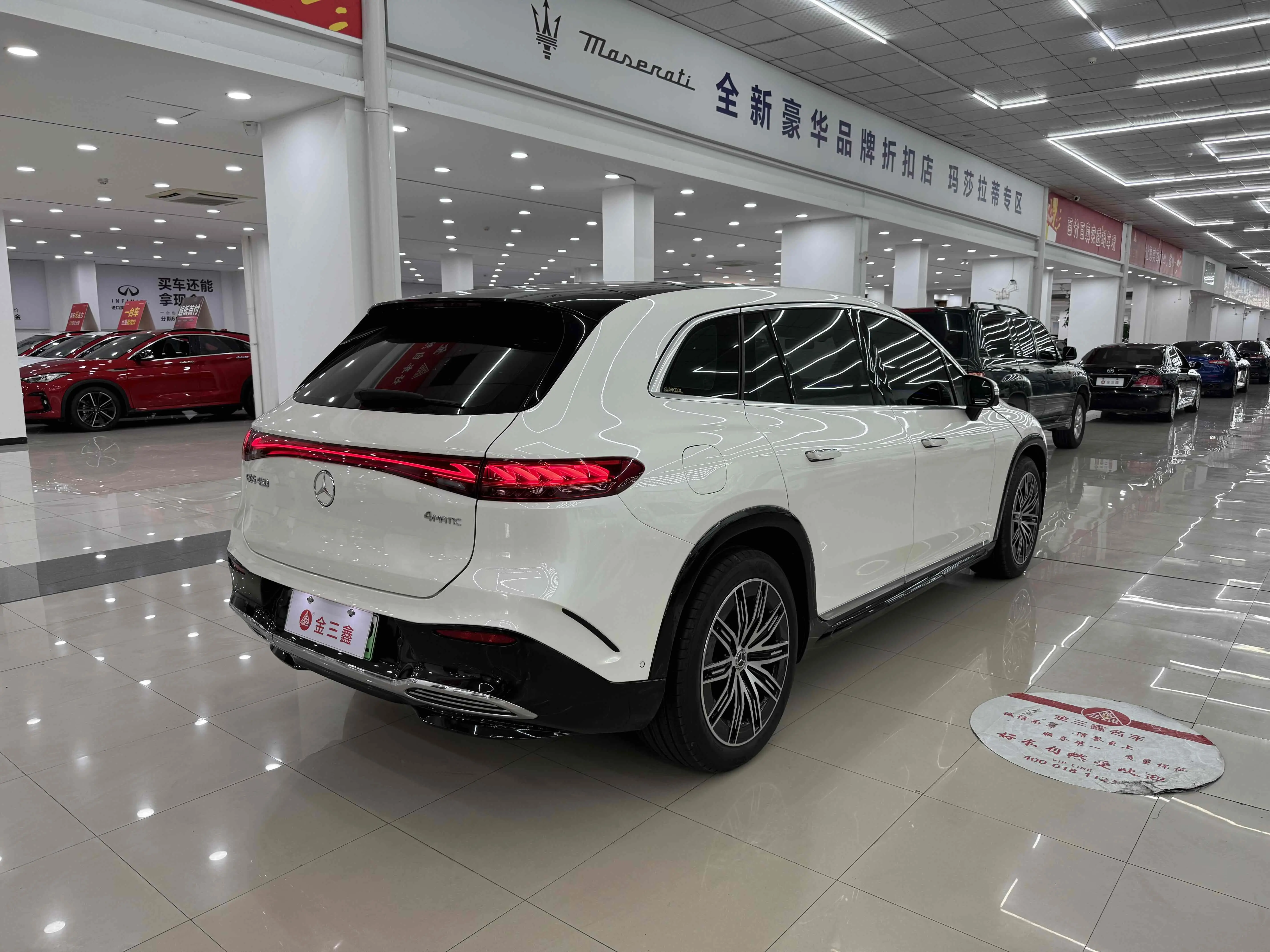 Mercedes-Benz EQS SUV