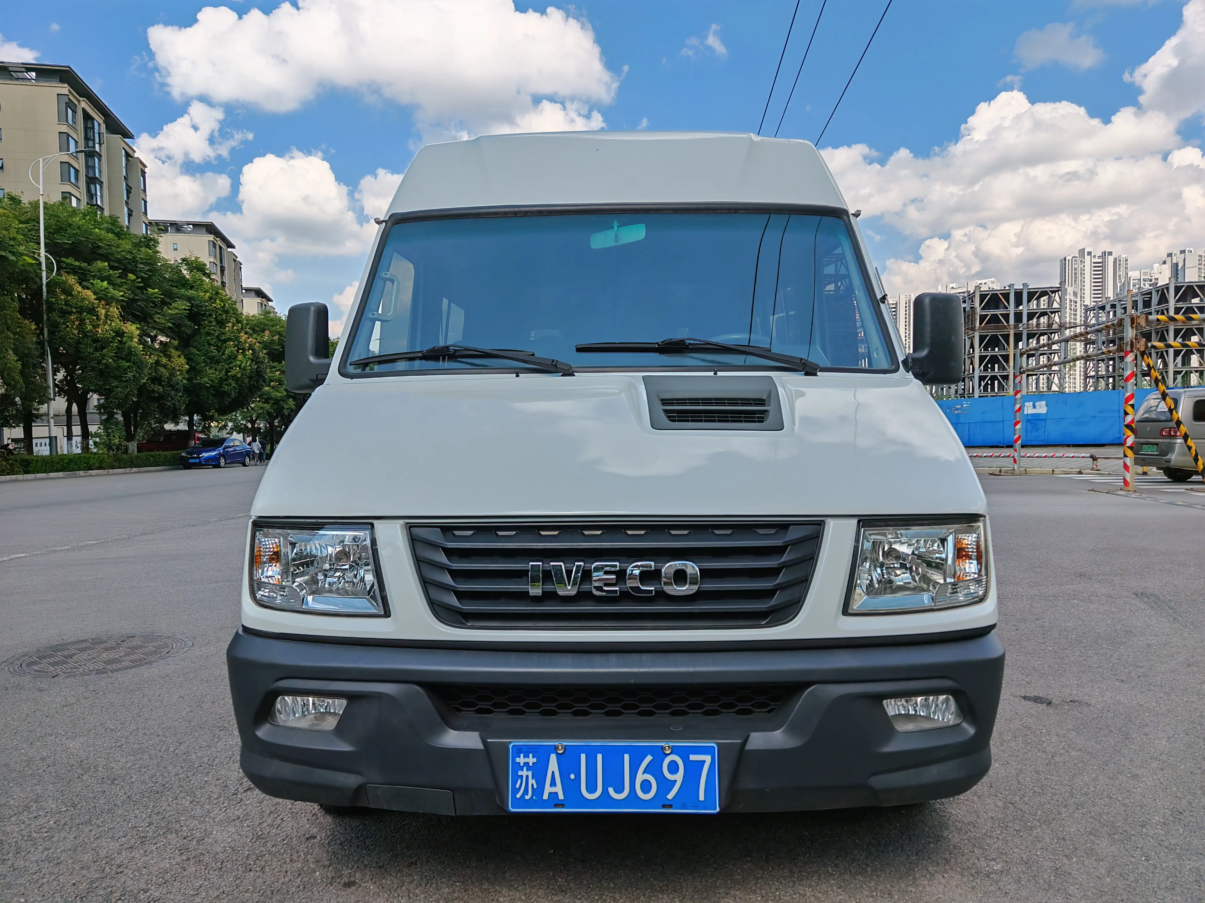 Iveco proud