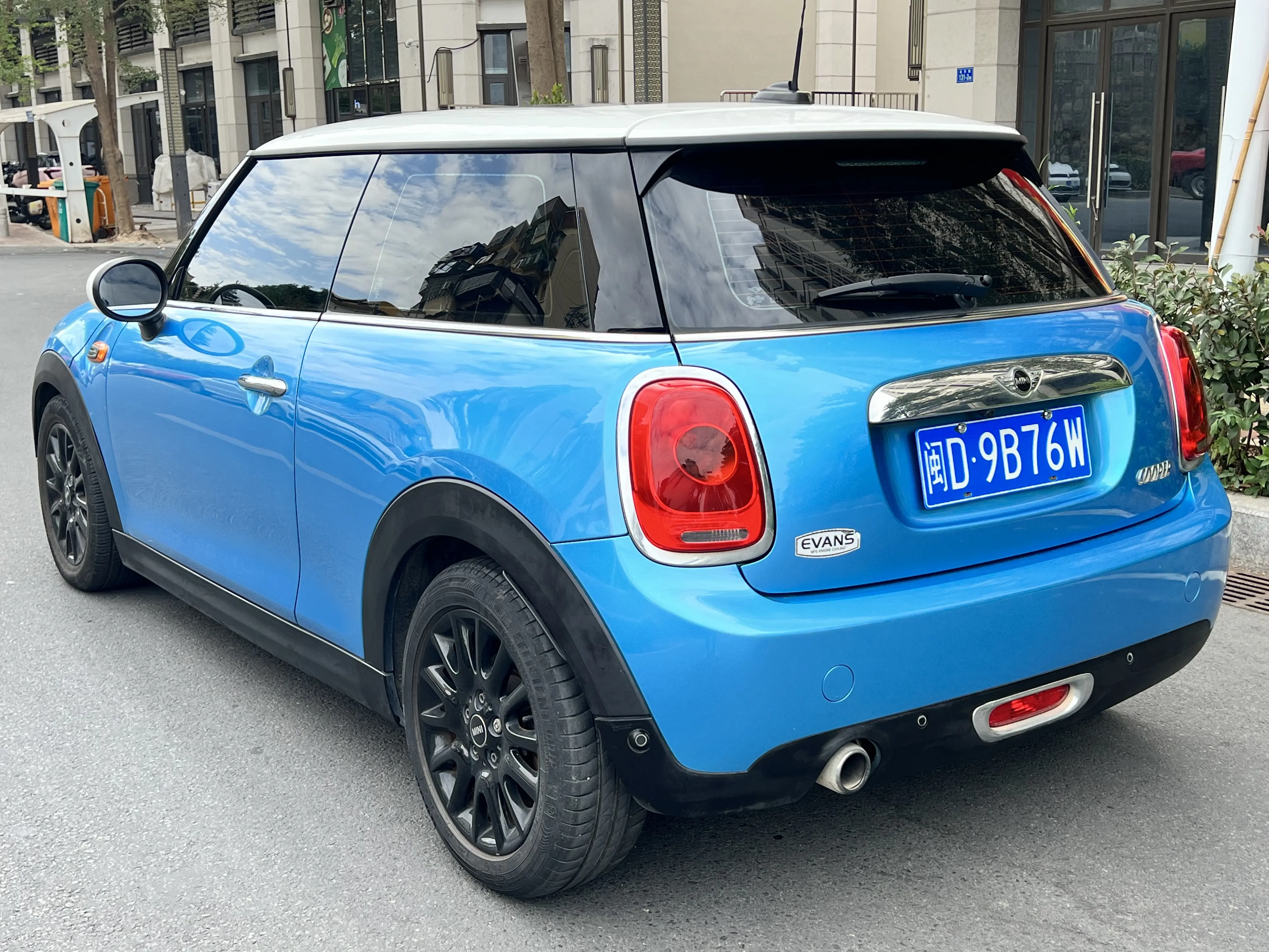 MINI MINI